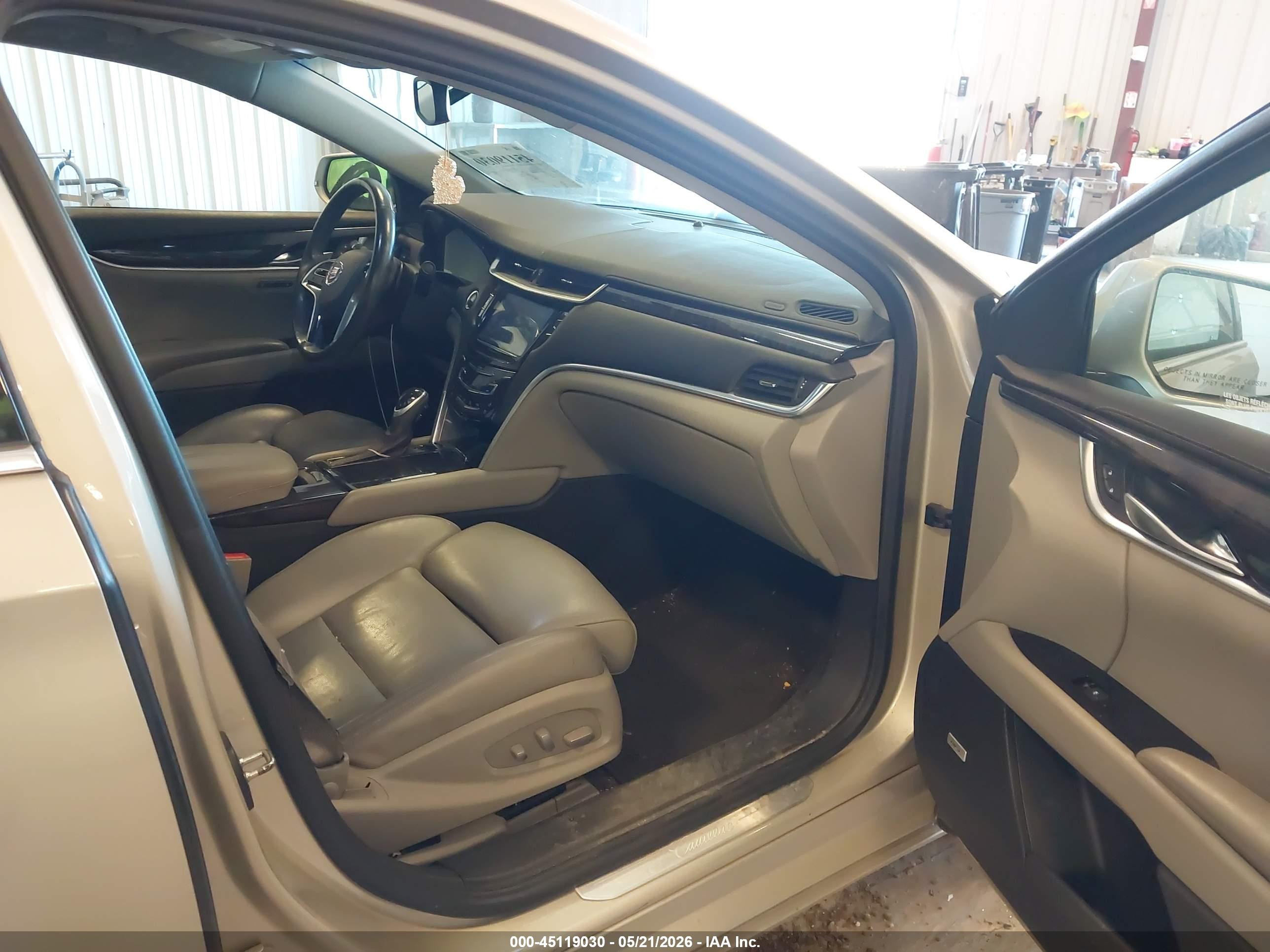 2013 Cadillac Xts Premium Tan vin: 2G61T5S32D9234980