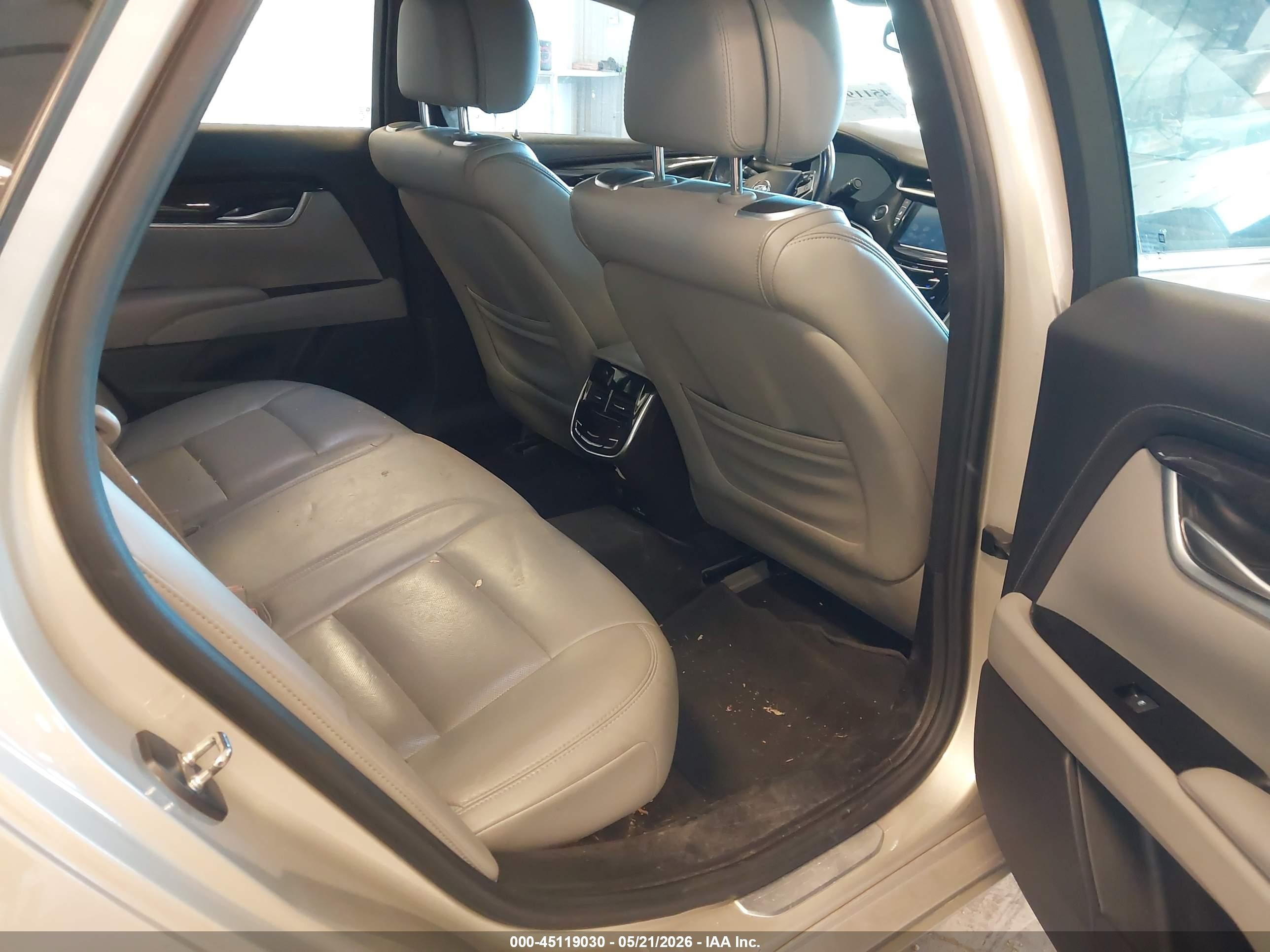 2013 Cadillac Xts Premium Tan vin: 2G61T5S32D9234980