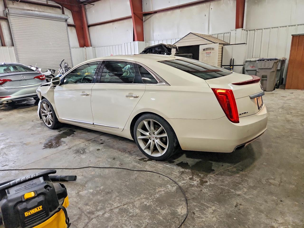 2013 Cadillac Xts Premium Collection White vin: 2G61T5S35D9201844