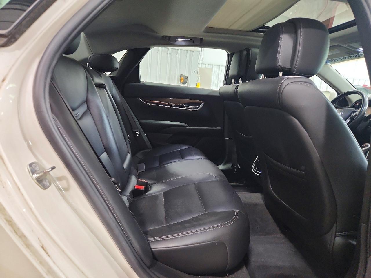 2013 Cadillac Xts Premium Collection White vin: 2G61T5S35D9201844