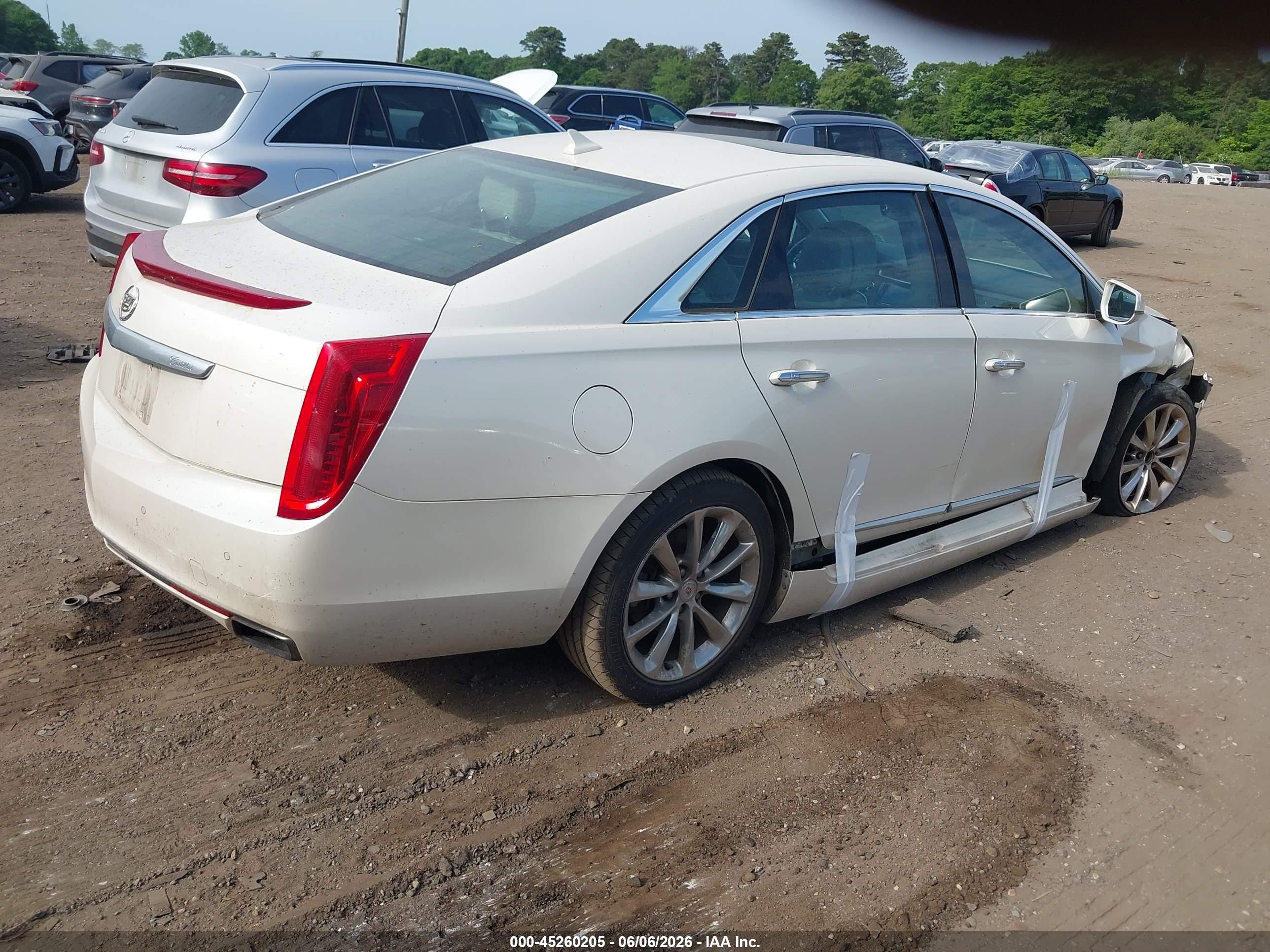 2013 Cadillac Xts Premium White vin: 2G61T5S36D9105513