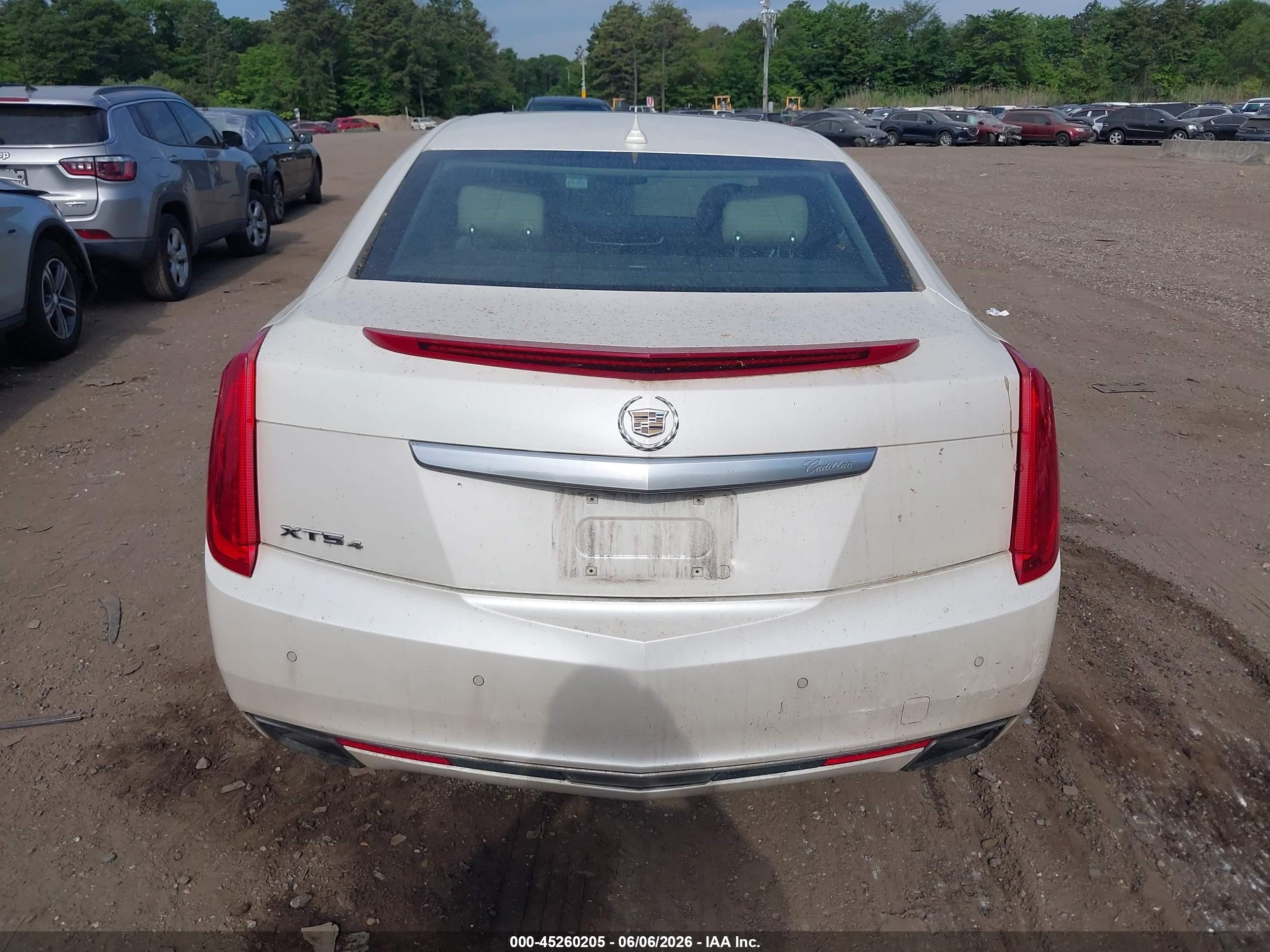 2013 Cadillac Xts Premium White vin: 2G61T5S36D9105513