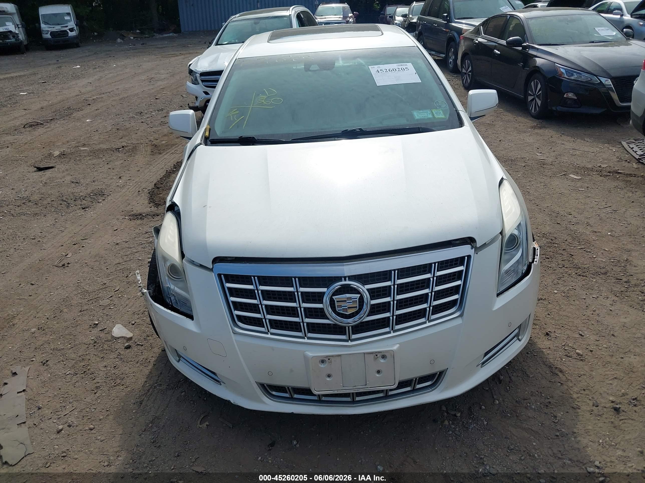2013 Cadillac Xts Premium White vin: 2G61T5S36D9105513