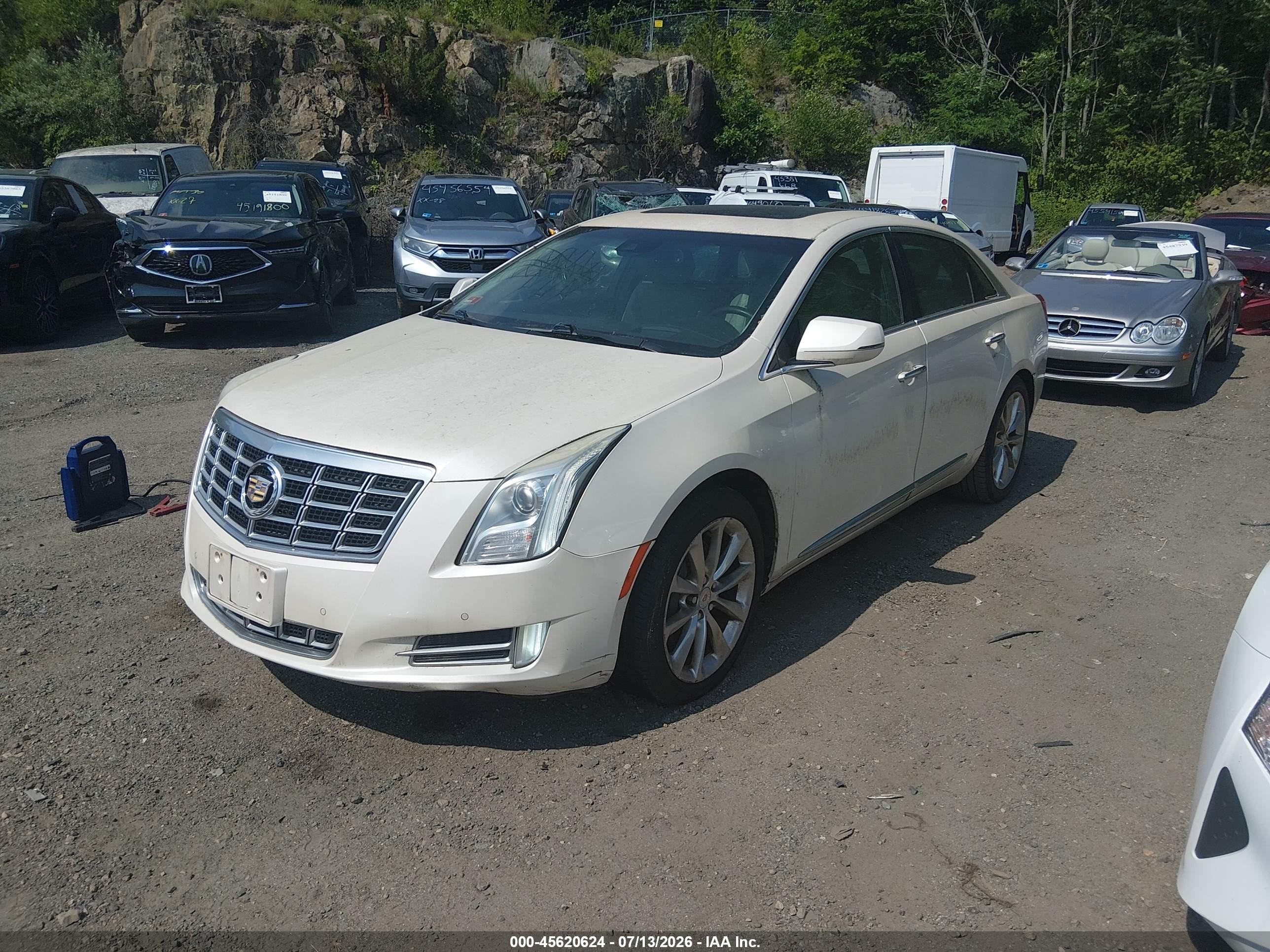 2013 Cadillac Xts Premium White vin: 2G61T5S36D9215185