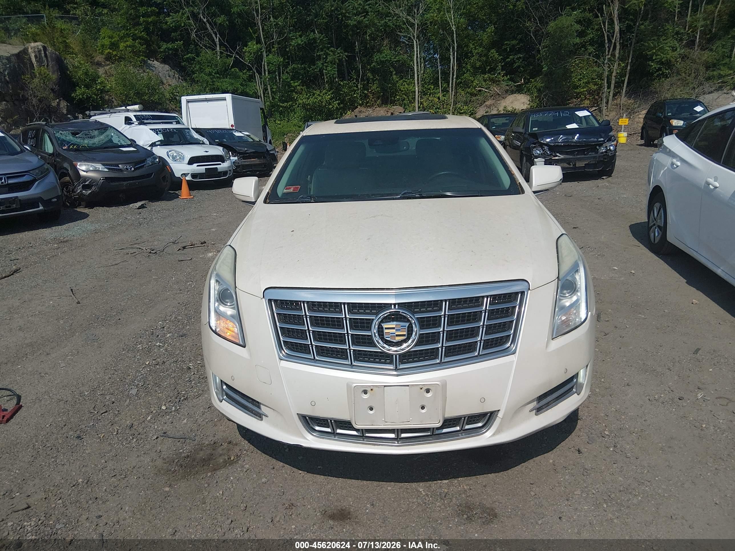2013 Cadillac Xts Premium White vin: 2G61T5S36D9215185