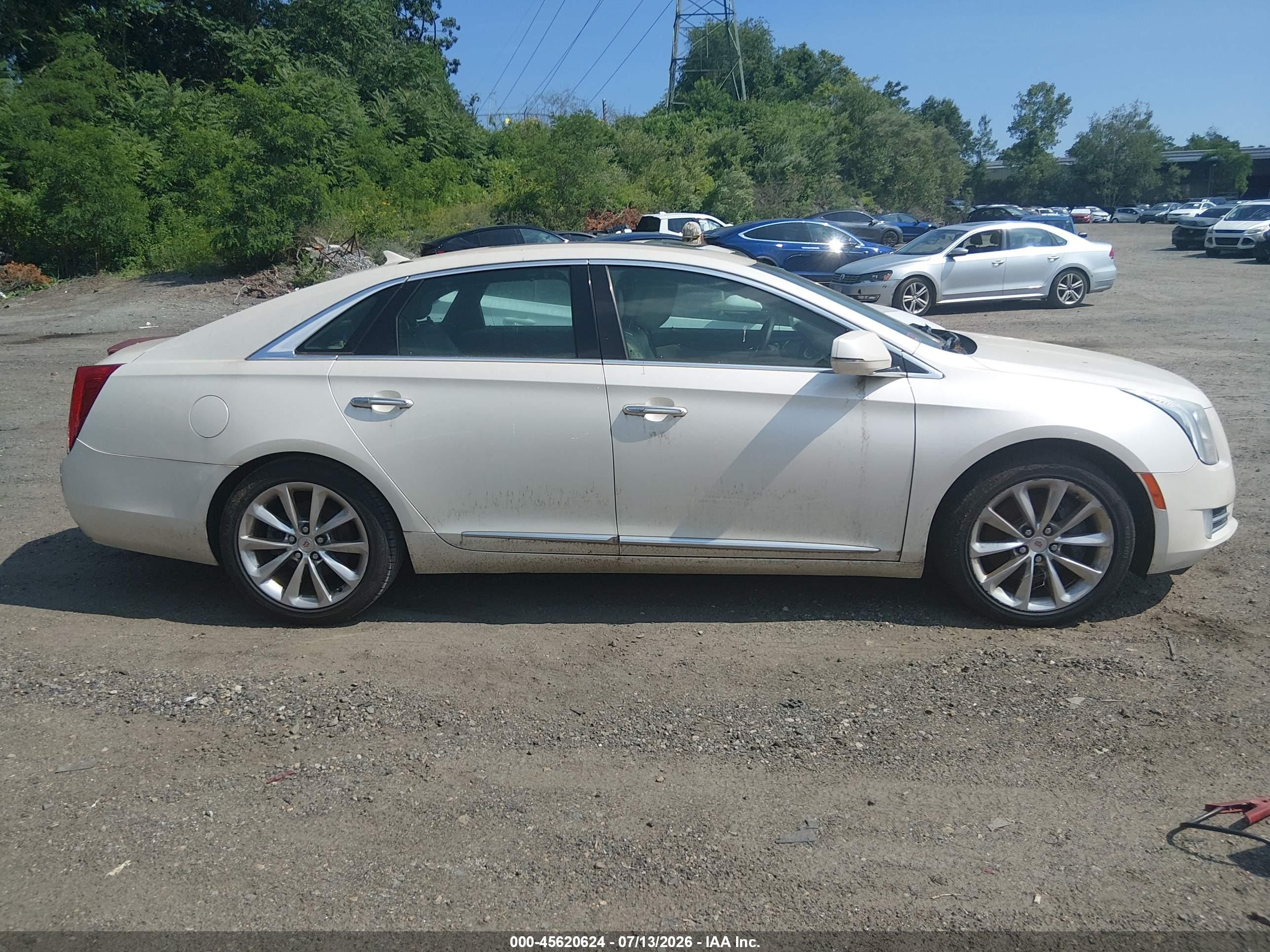 2013 Cadillac Xts Premium White vin: 2G61T5S36D9215185