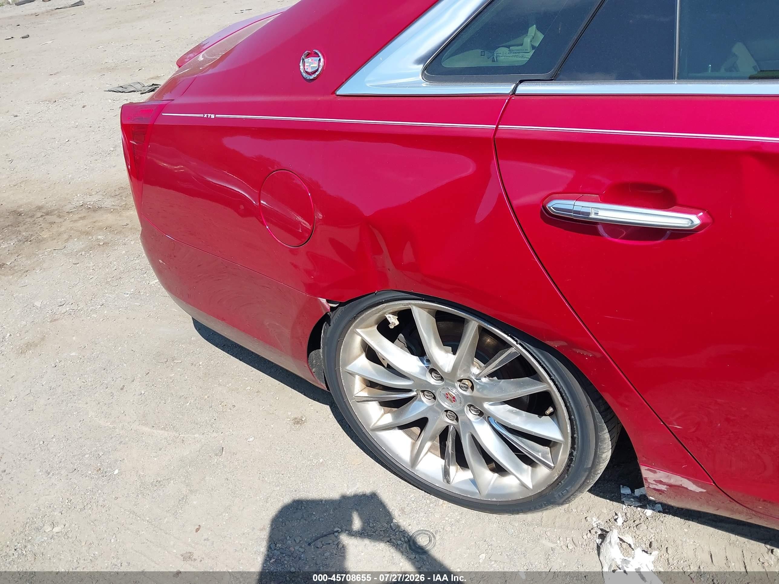2013 Cadillac Xts Platinum Red vin: 2G61U5S32D9175734