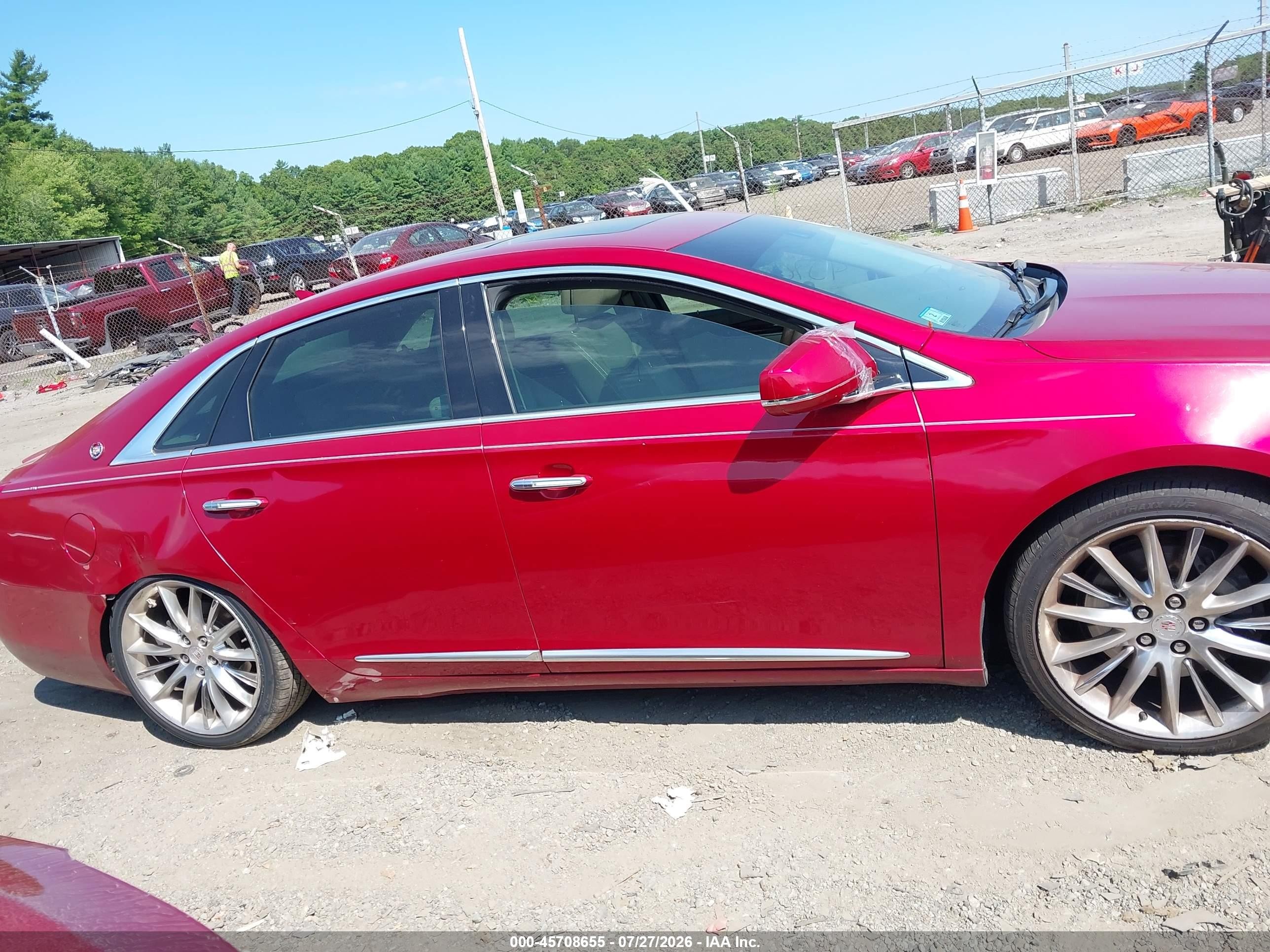 2013 Cadillac Xts Platinum Red vin: 2G61U5S32D9175734