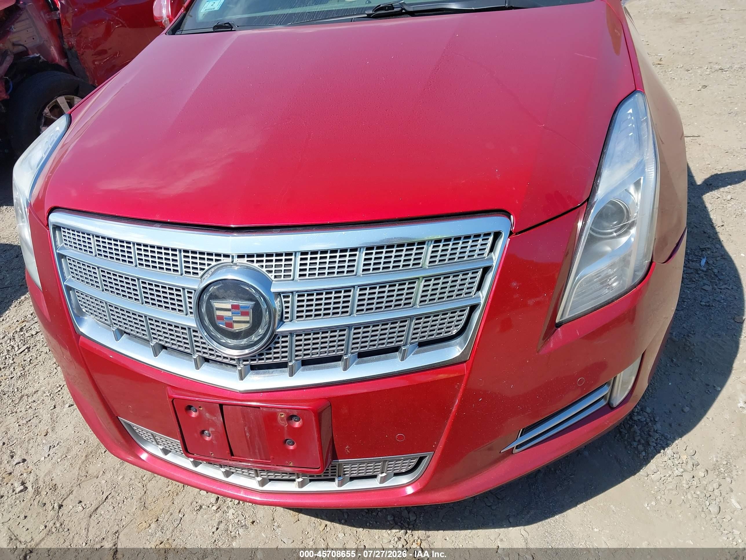 2013 Cadillac Xts Platinum Red vin: 2G61U5S32D9175734