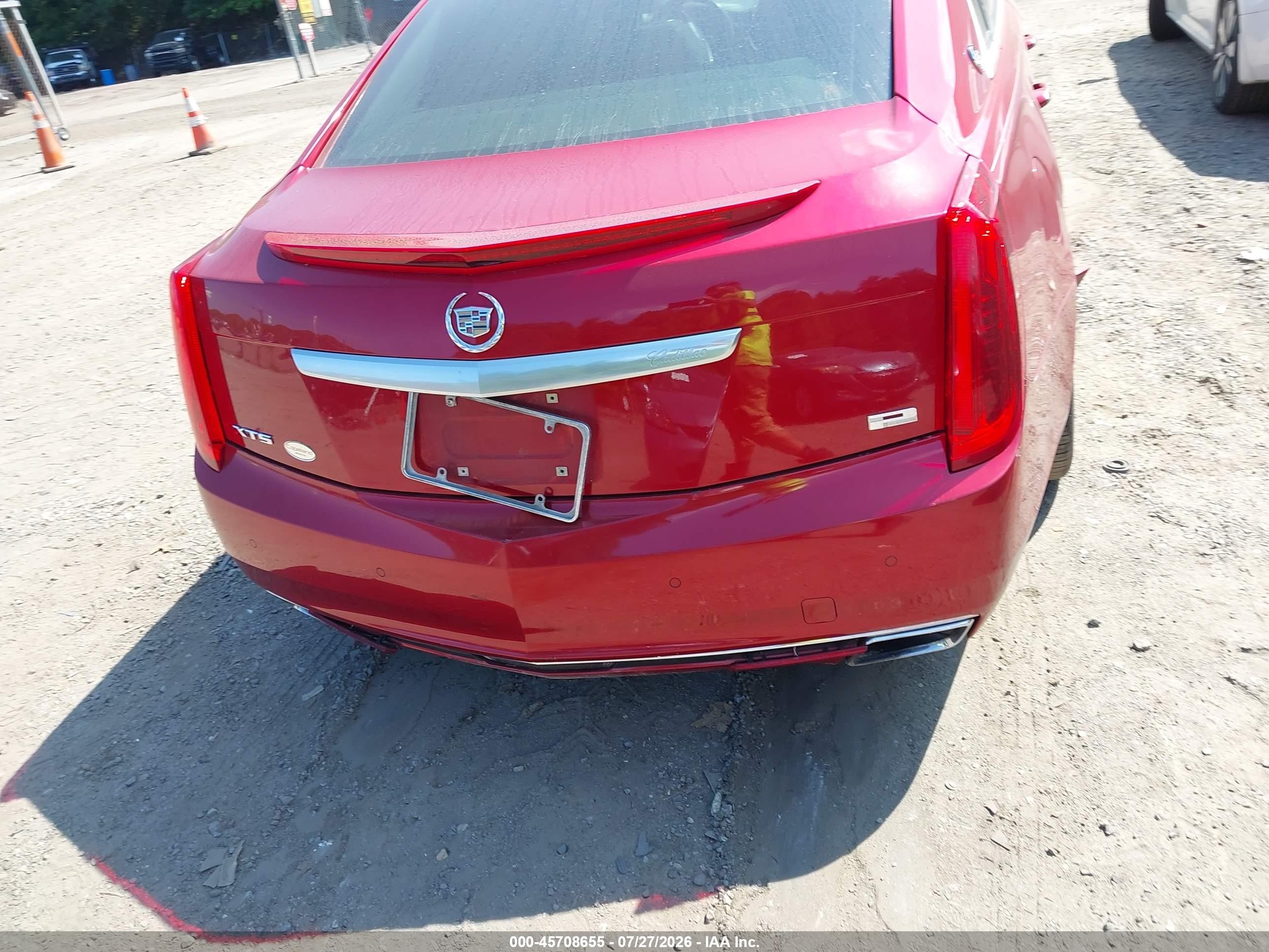 2013 Cadillac Xts Platinum Red vin: 2G61U5S32D9175734