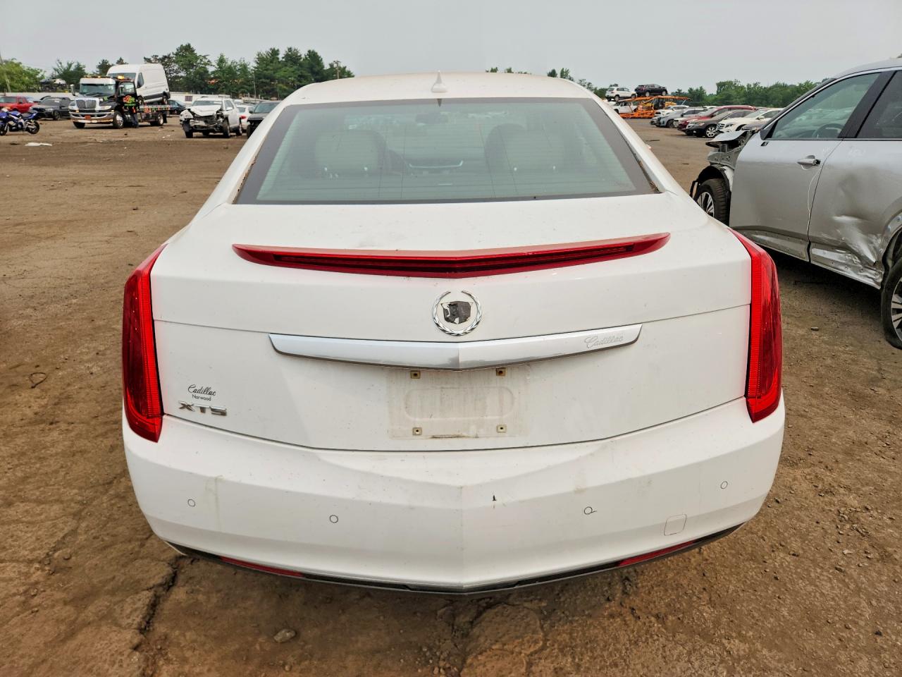 2014 Cadillac Xts White vin: 2G61U5S32E9164430