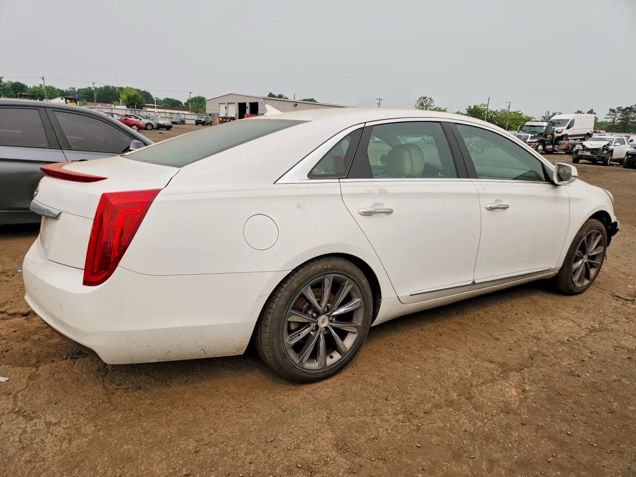 2014 Cadillac Xts White vin: 2G61U5S32E9164430