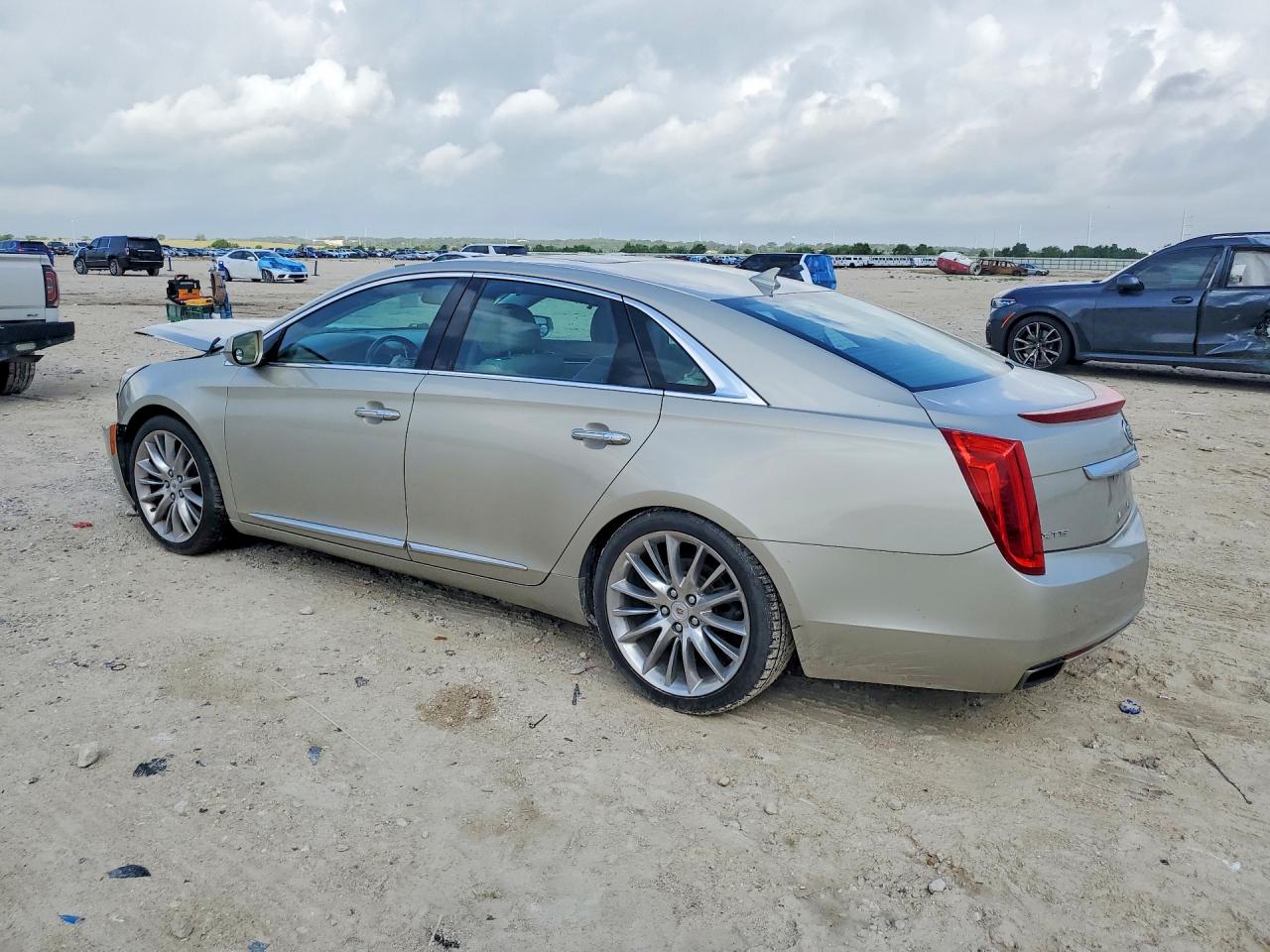 2013 Cadillac Xts Platinum Gold vin: 2G61U5S35D9172584