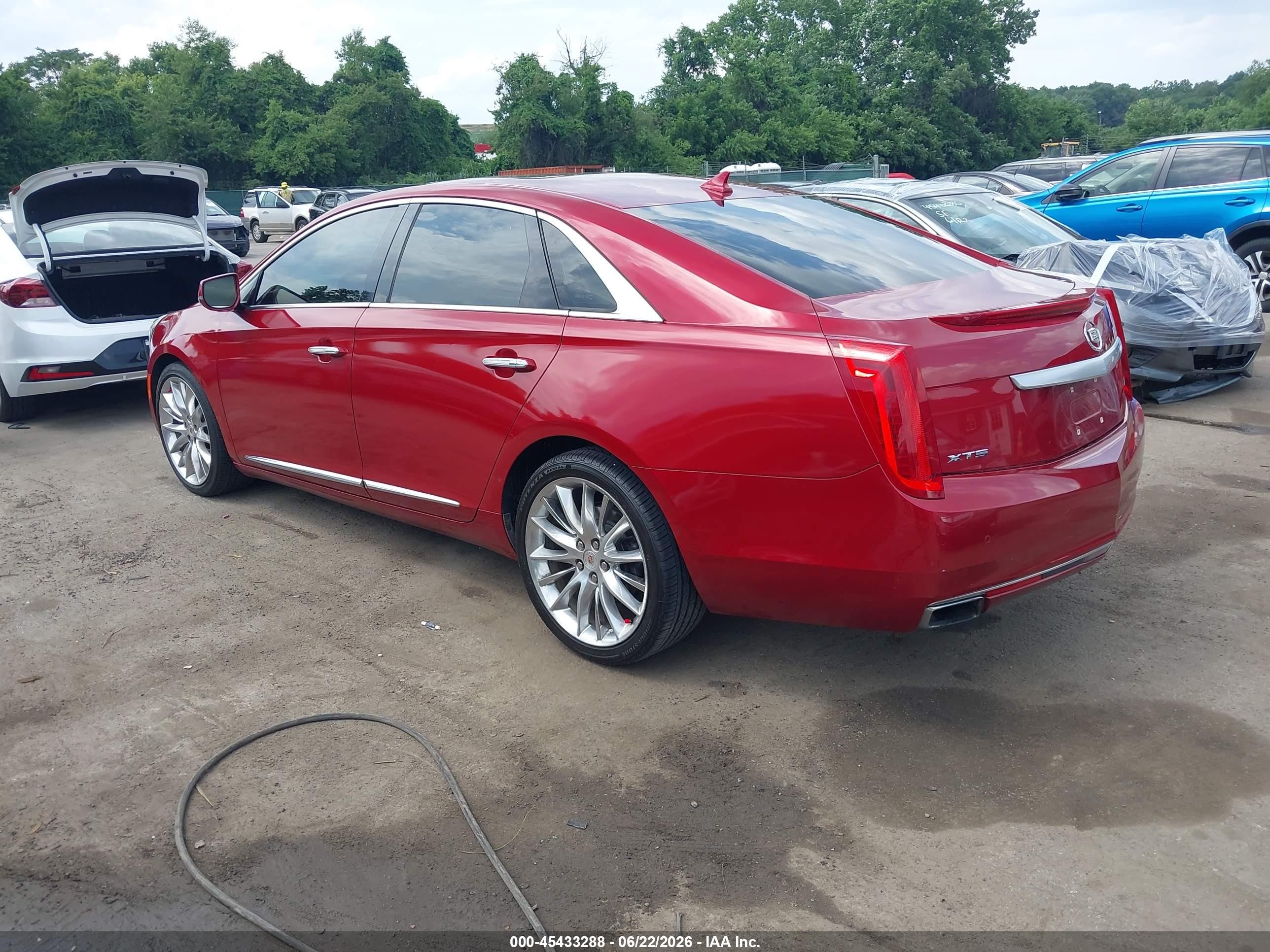2013 Cadillac Xts Platinum Красный vin: 2G61U5S37D9184834