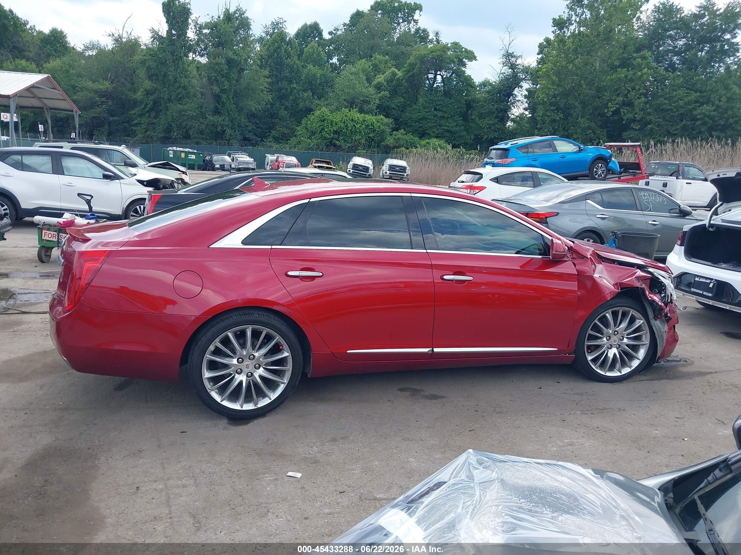 2013 Cadillac Xts Platinum Красный vin: 2G61U5S37D9184834