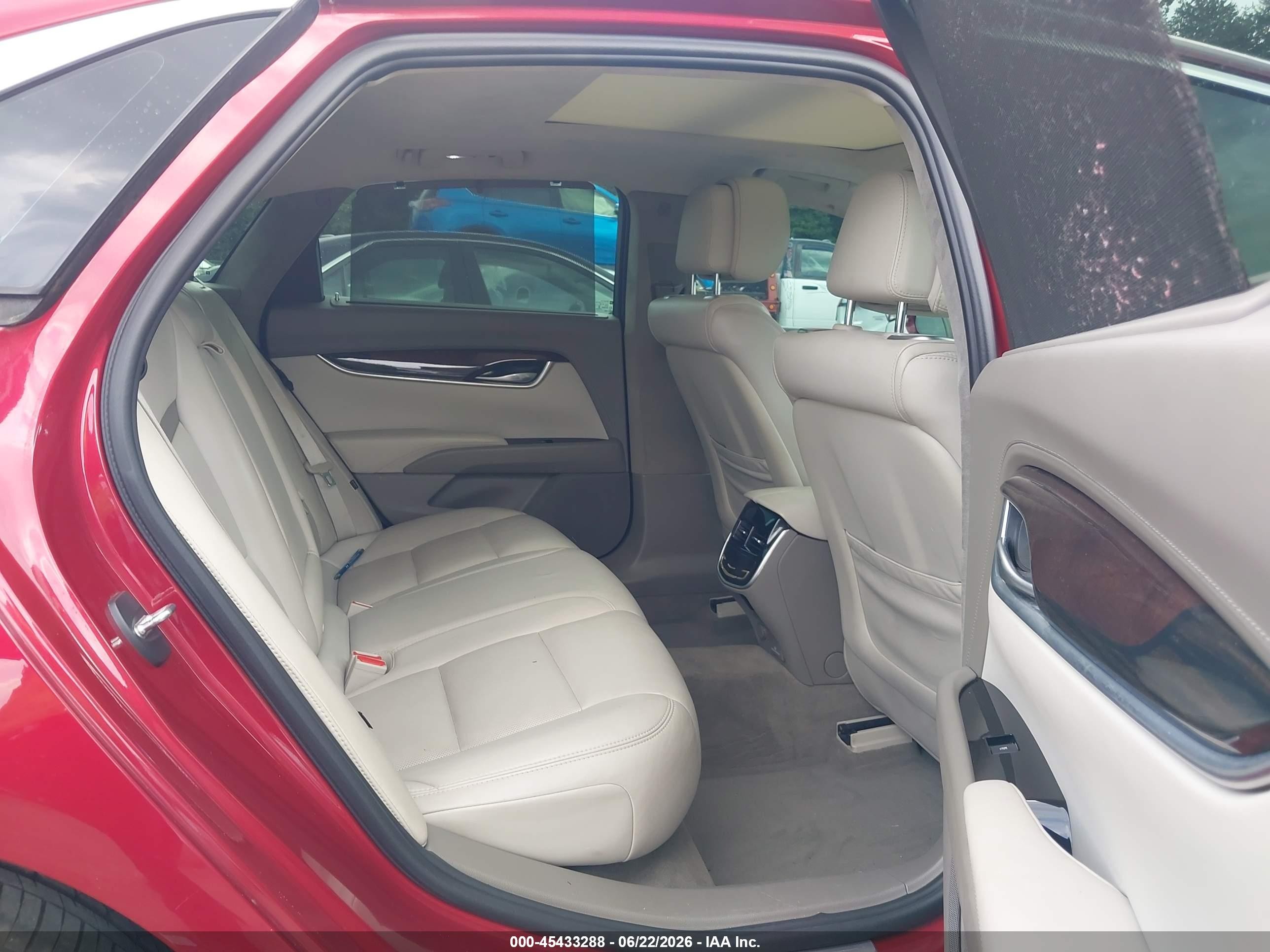 2013 Cadillac Xts Platinum Красный vin: 2G61U5S37D9184834