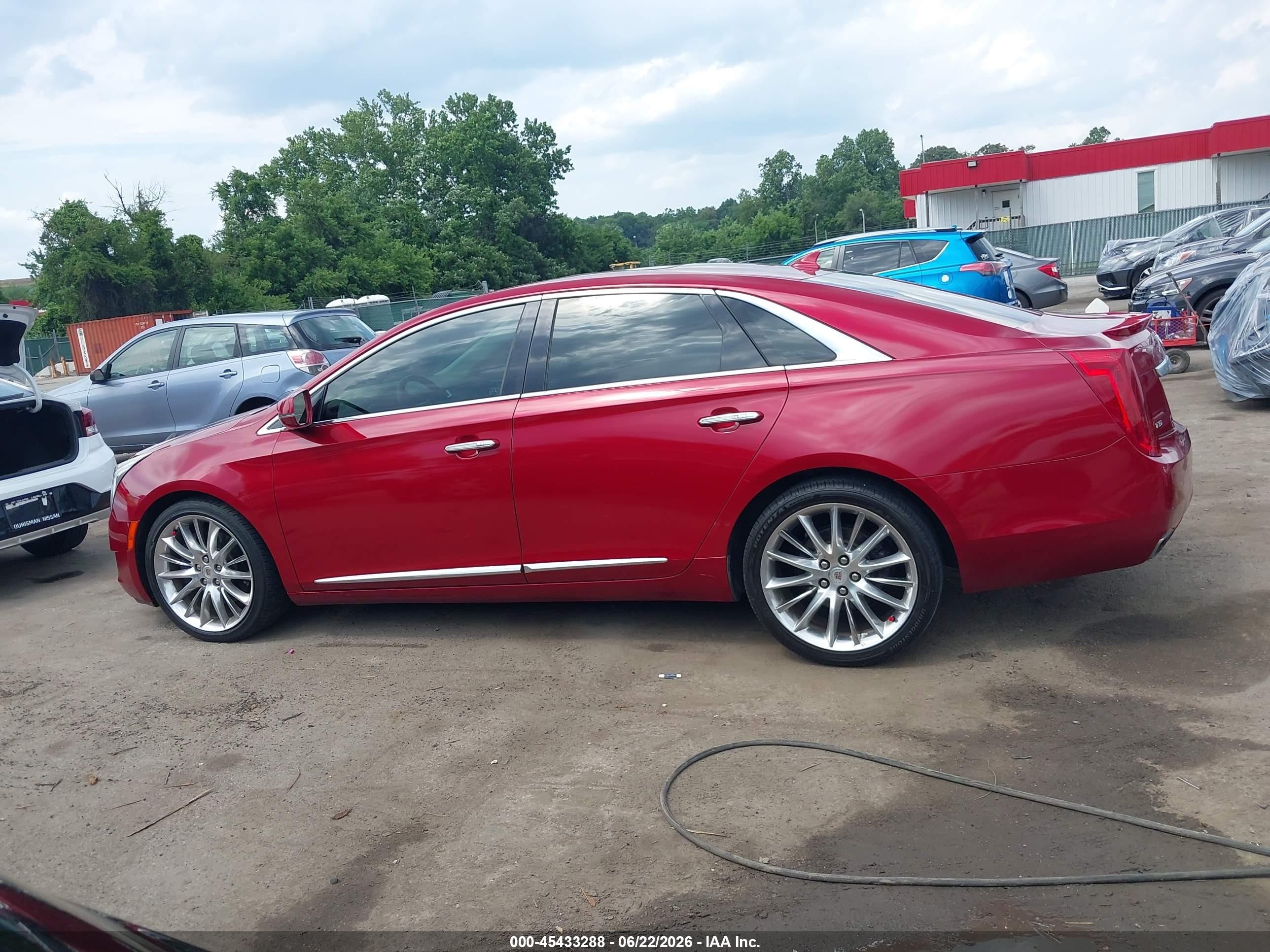 2013 Cadillac Xts Platinum Красный vin: 2G61U5S37D9184834