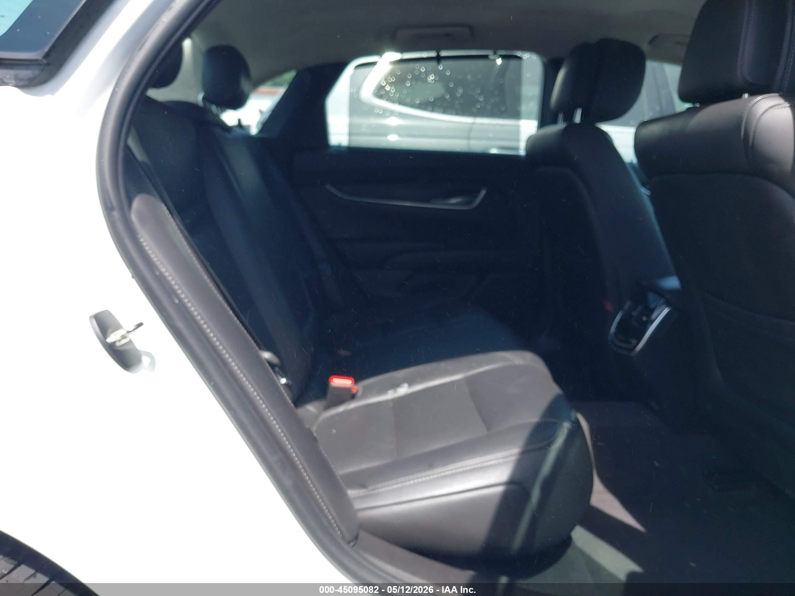 2014 Cadillac Xts W20 Livery Package White vin: 2G61U5S38E9289089