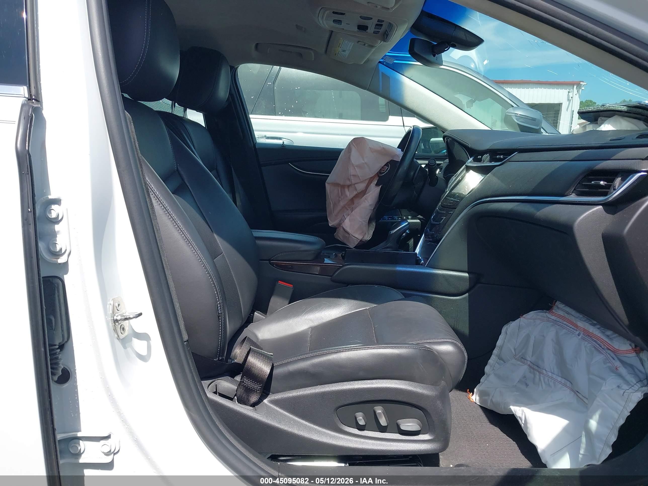 2014 Cadillac Xts W20 Livery Package White vin: 2G61U5S38E9289089