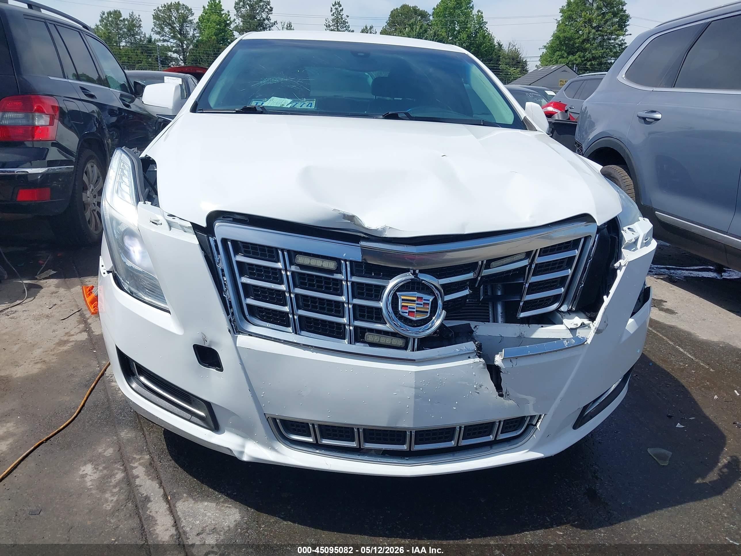 2014 Cadillac Xts W20 Livery Package White vin: 2G61U5S38E9289089
