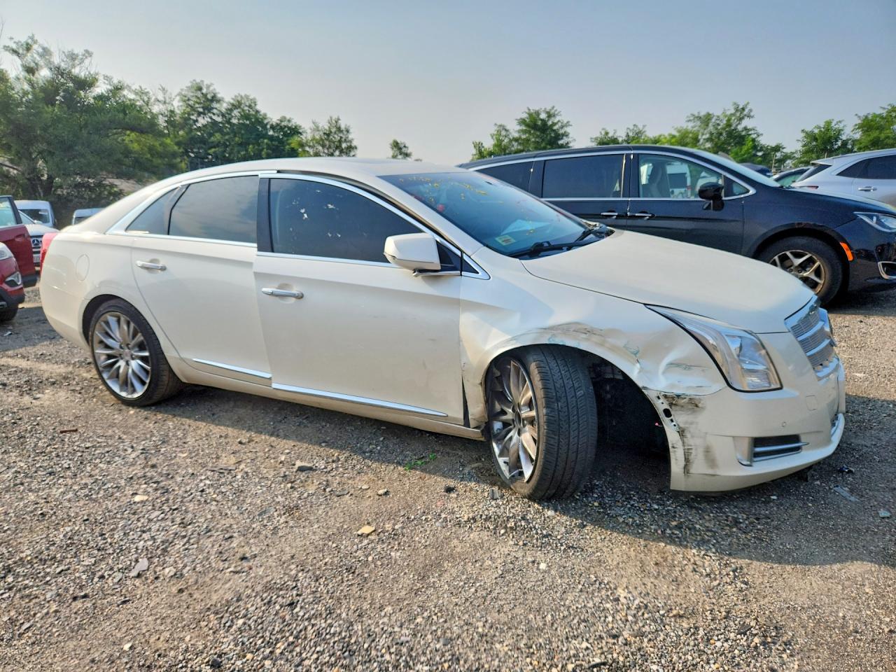 2013 Cadillac Xts Platinum White vin: 2G61V5S30D9224975