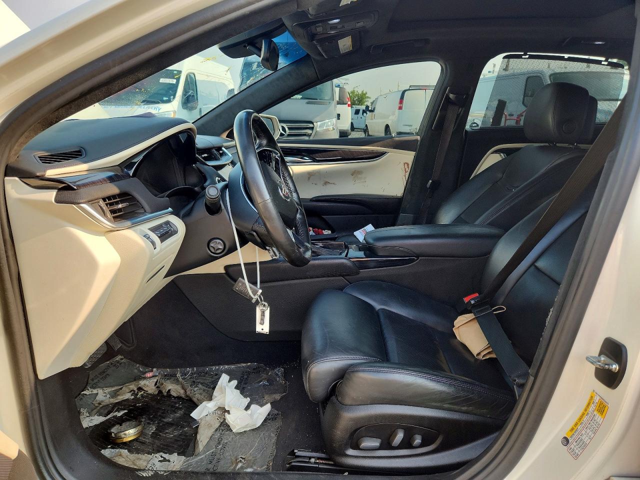 2013 Cadillac Xts Platinum White vin: 2G61V5S30D9224975