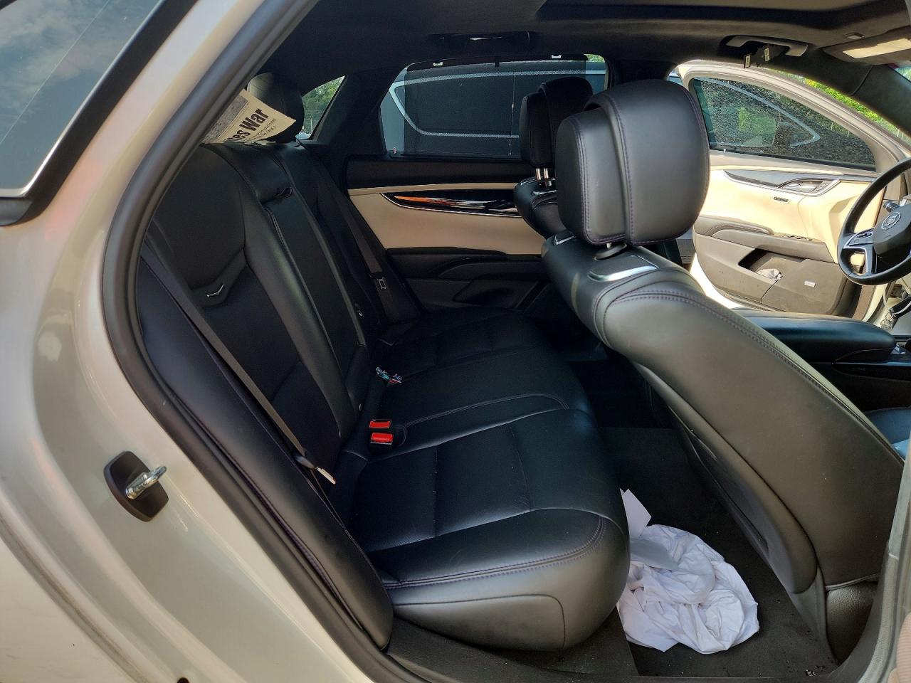 2013 Cadillac Xts Platinum White vin: 2G61V5S30D9224975