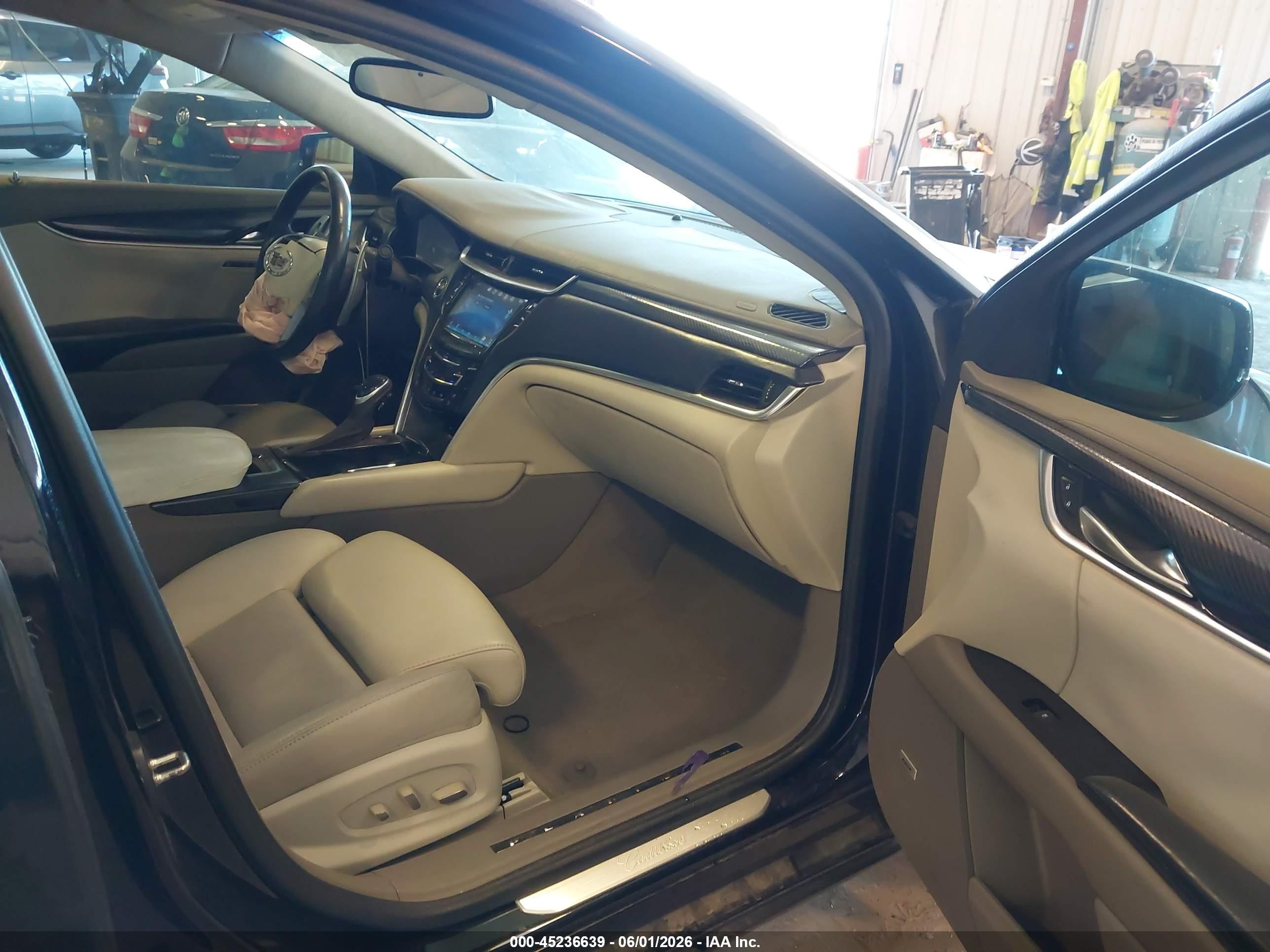 2013 Cadillac Xts Platinum Black vin: 2G61V5S32D9147882