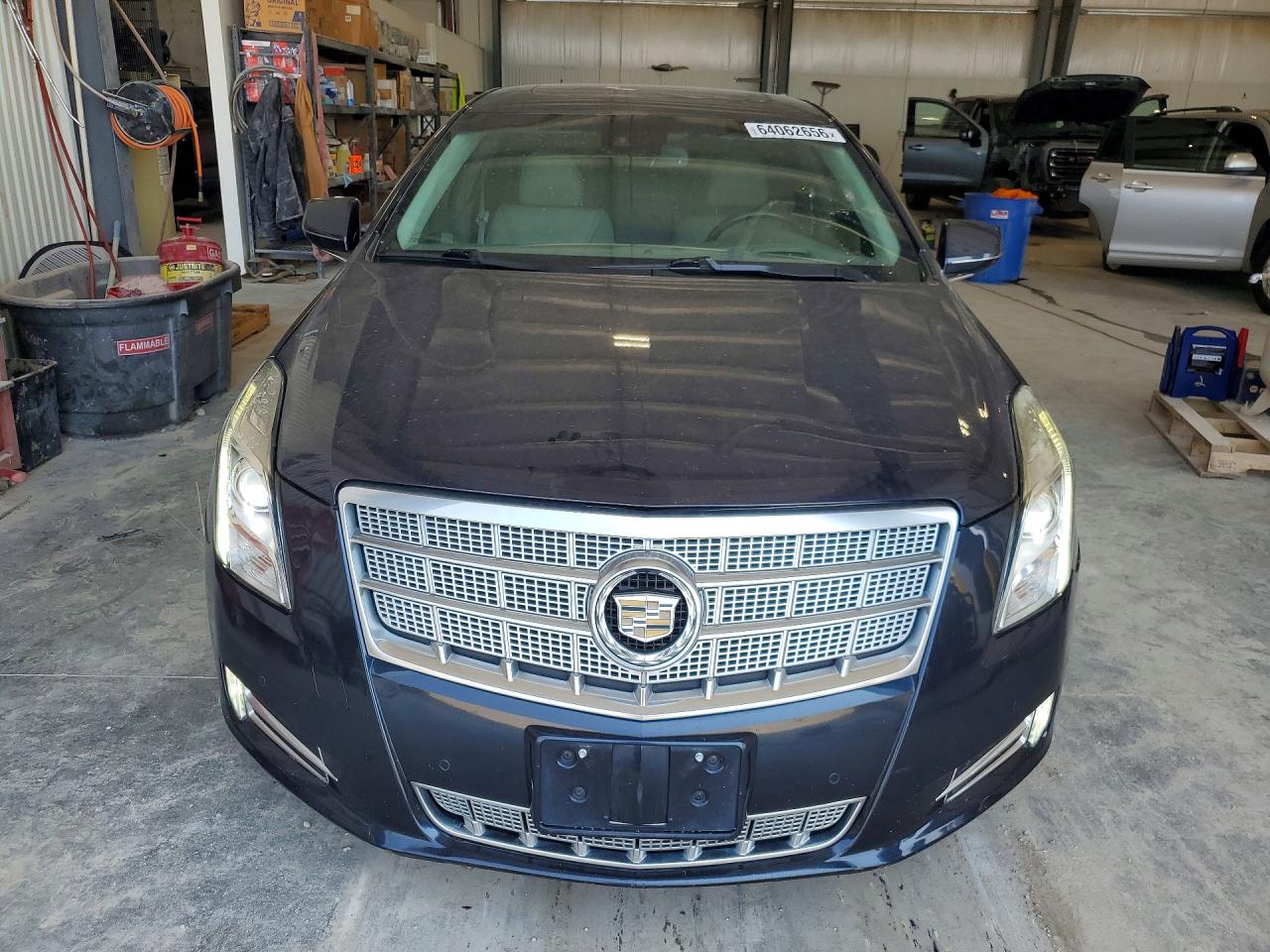 2013 Cadillac Xts Platinum Blue vin: 2G61V5S32D9167419