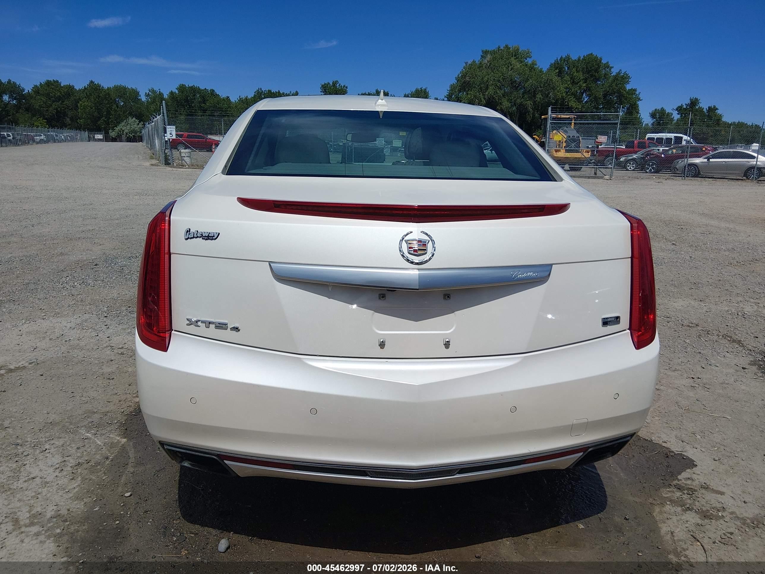 2013 Cadillac Xts Platinum White vin: 2G61V5S32D9199089