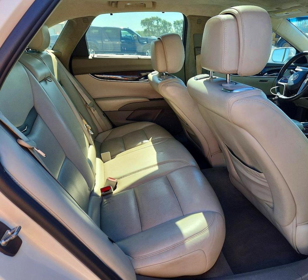 2013 Cadillac Xts Platinum White vin: 2G61V5S34D9137371