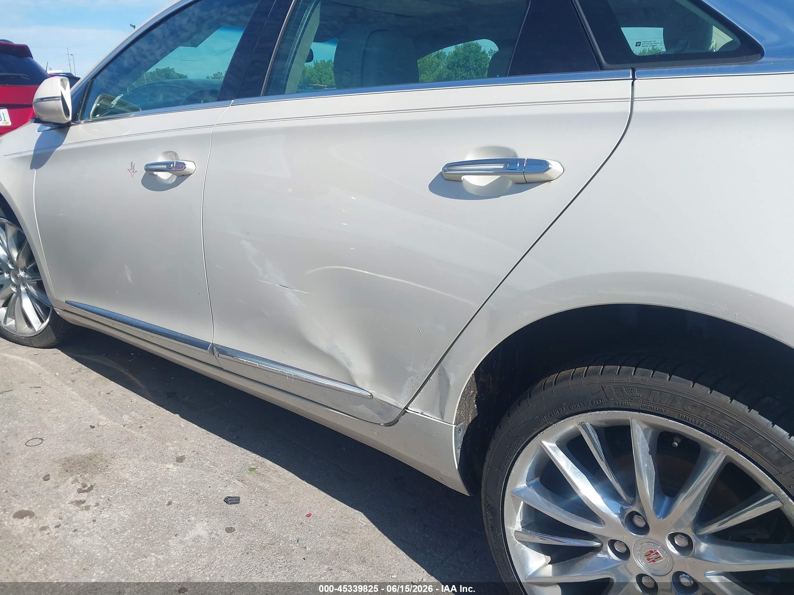 2013 Cadillac Xts Platinum White vin: 2G61V5S38D9163973