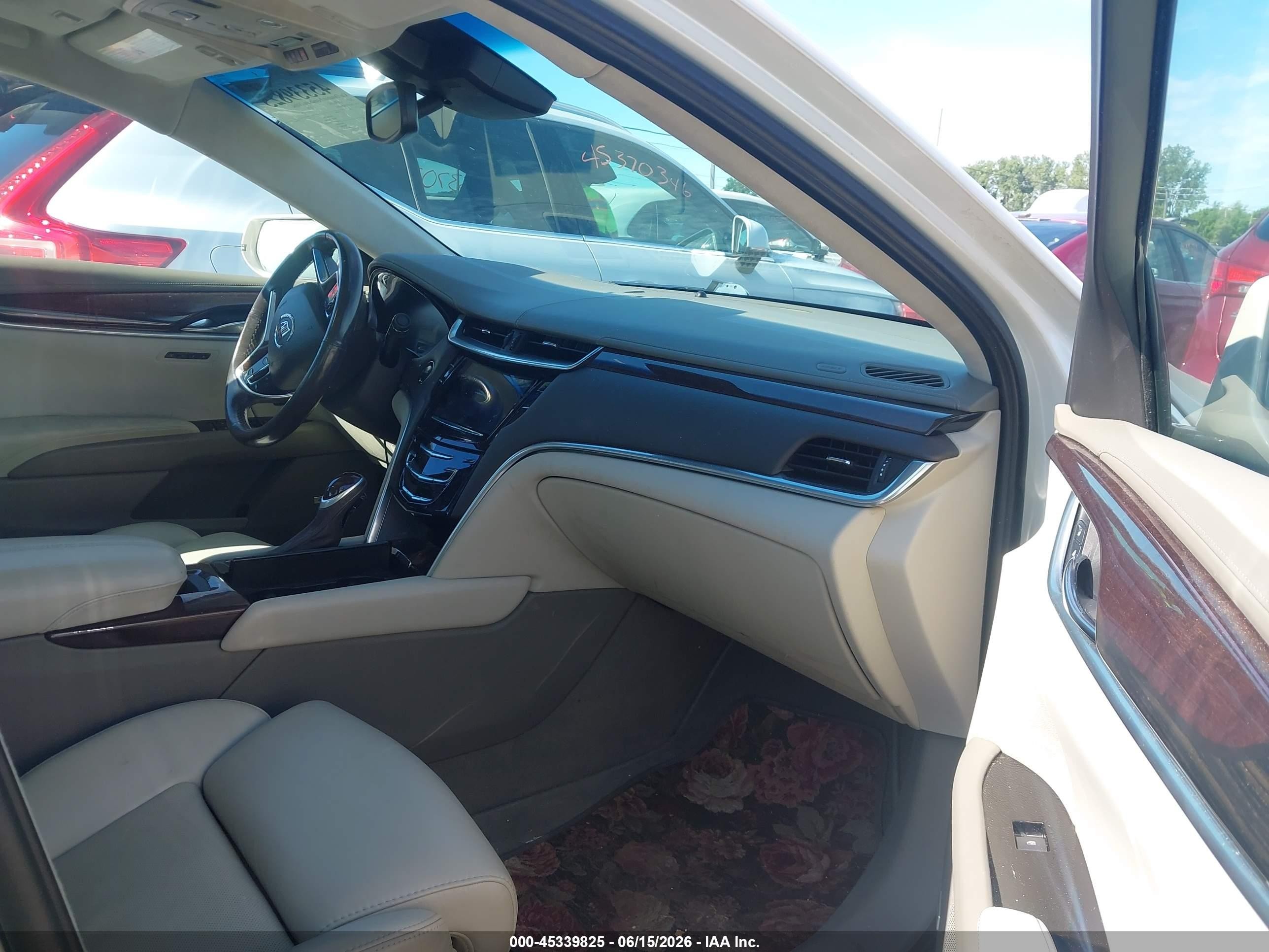 2013 Cadillac Xts Platinum White vin: 2G61V5S38D9163973