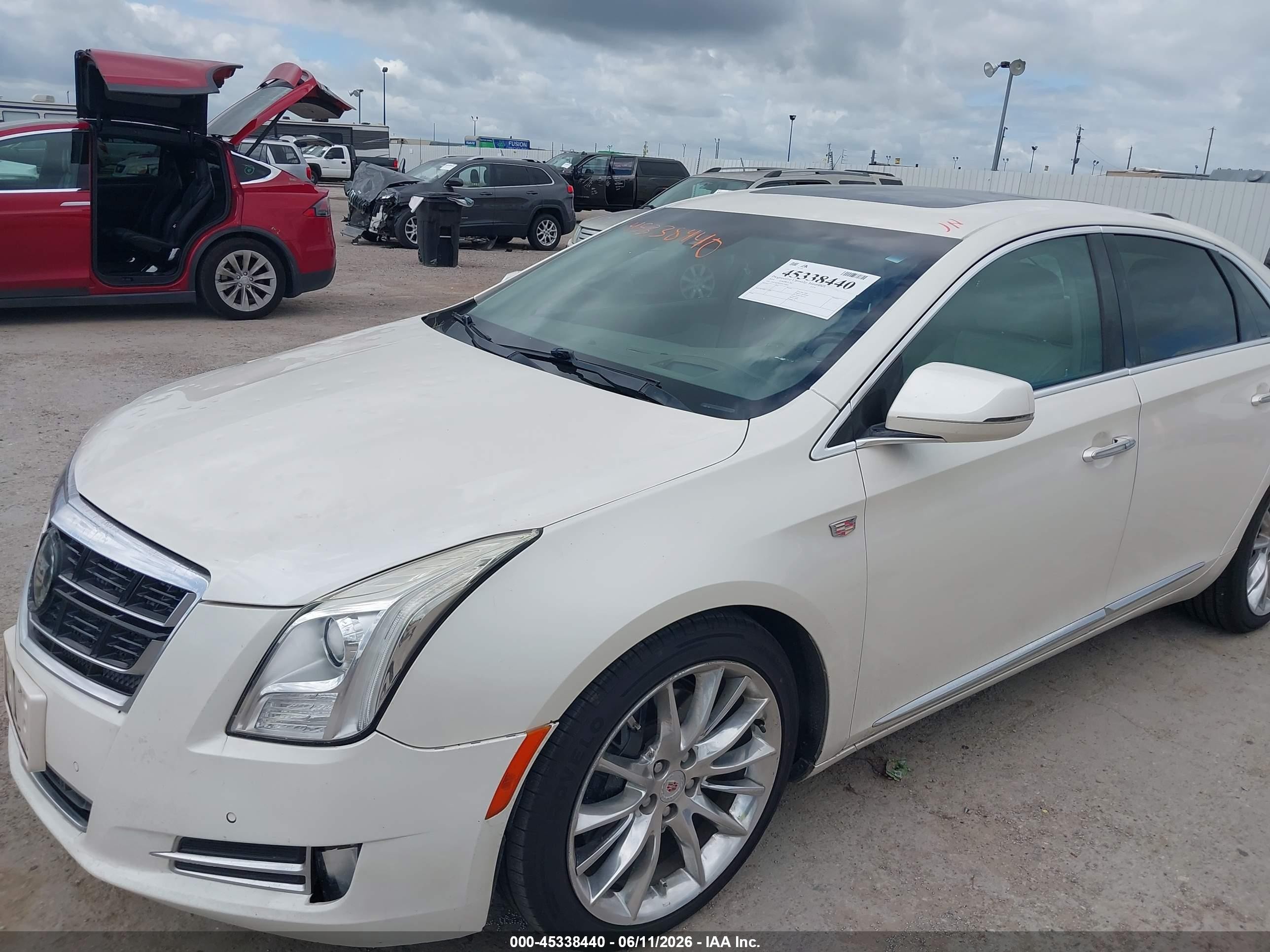 2014 Cadillac Xts Vsport Platinum White vin: 2G61W5S83E9134441
