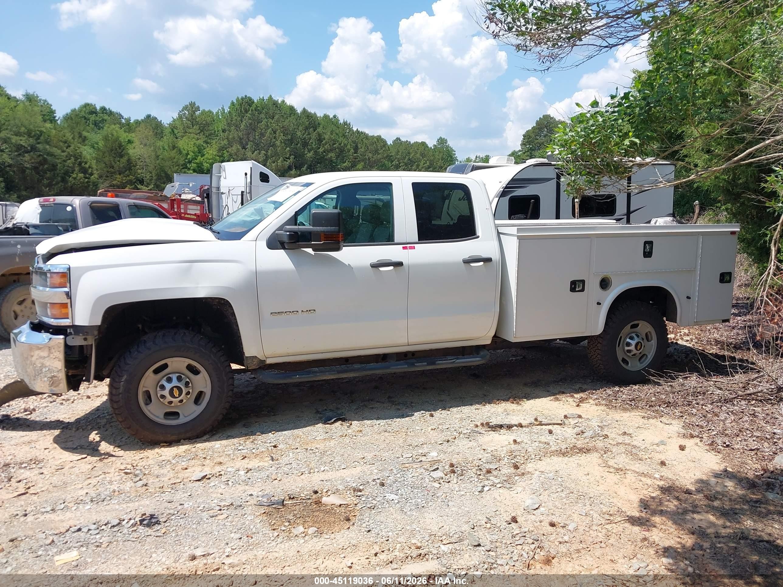 2019 Chevrolet Silverado 2500hd Wt White vin: 2GB2KREG4K1153909