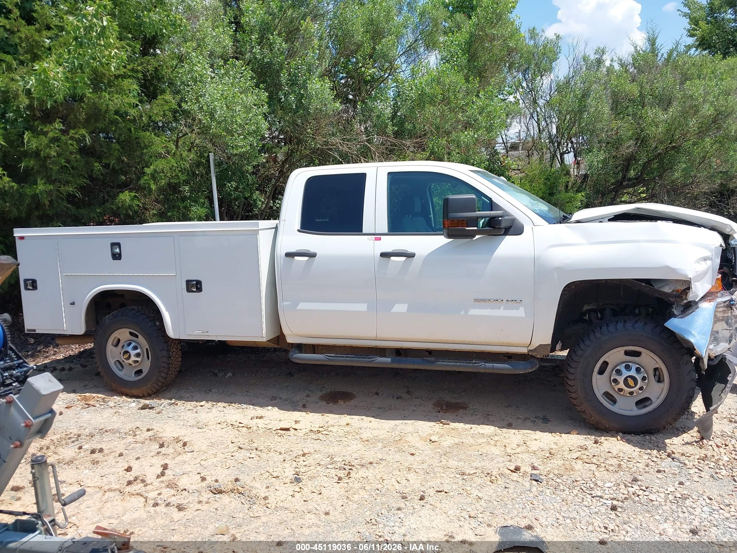 2019 Chevrolet Silverado 2500hd Wt White vin: 2GB2KREG4K1153909