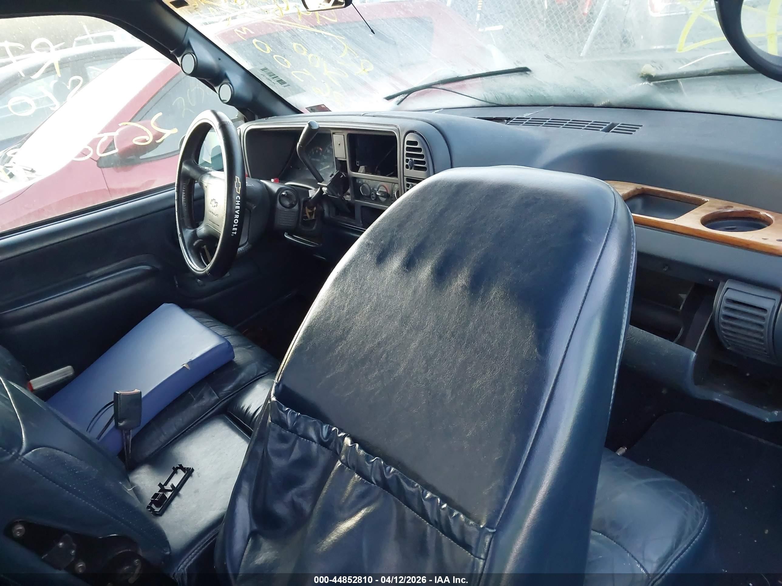 1995 Chevrolet Gmt-400 C1500 Blue vin: 2GBEC19K5S1139902