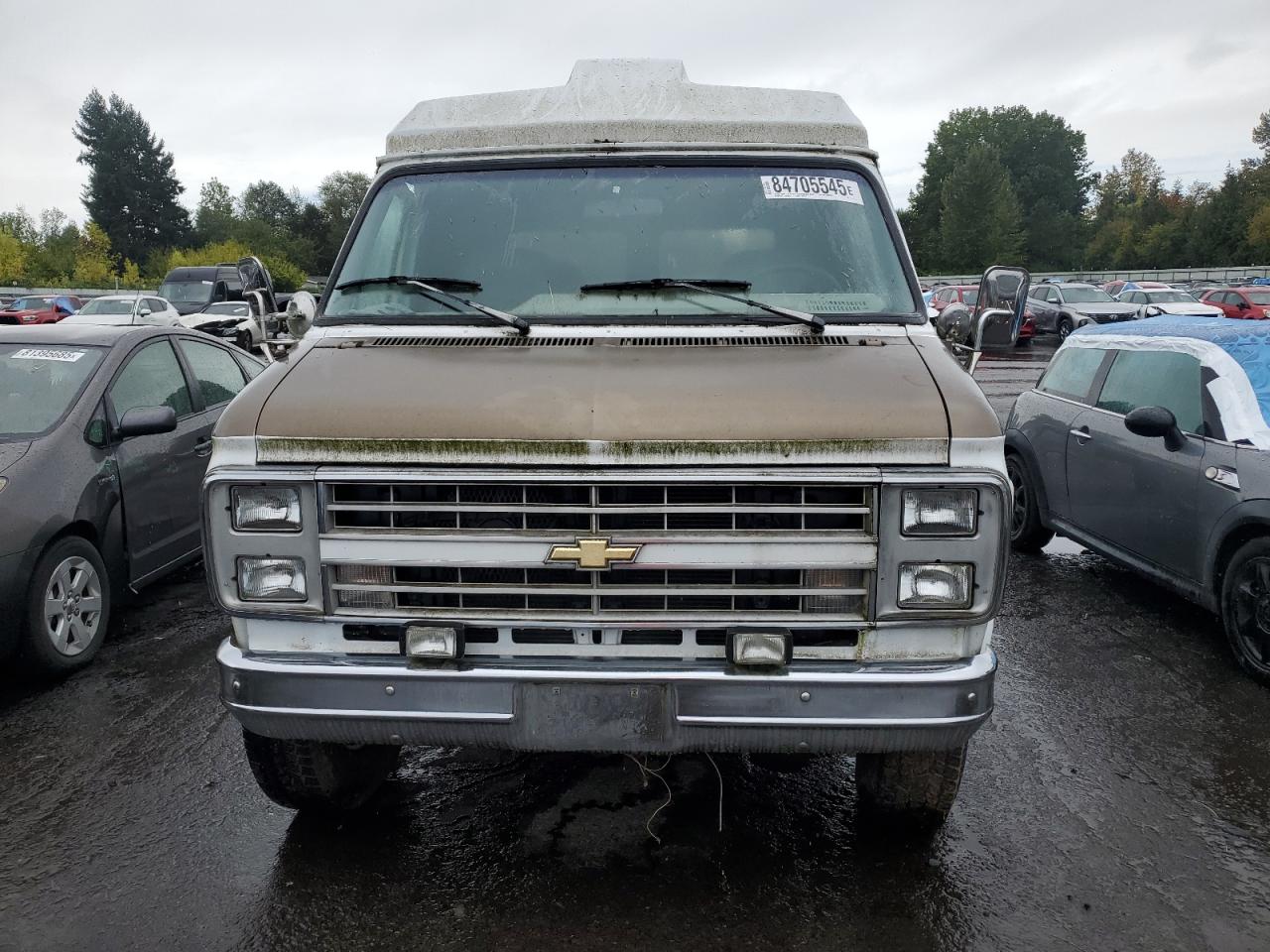1990 Chevrolet G20 White vin: 2GBEG25K5L4114885