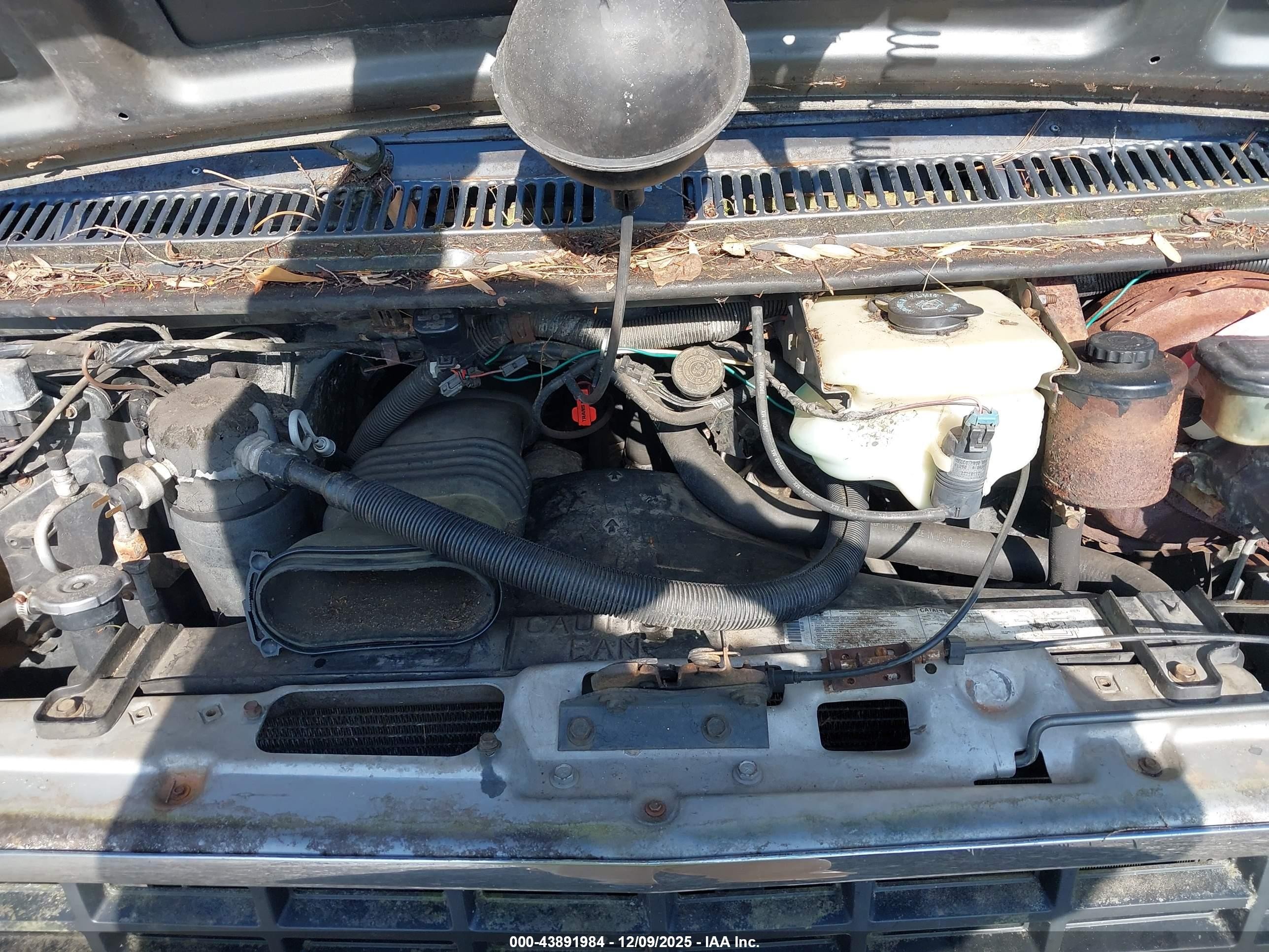 1992 Chevrolet G20   Gray vin: 2GBEG25Z2N4112446