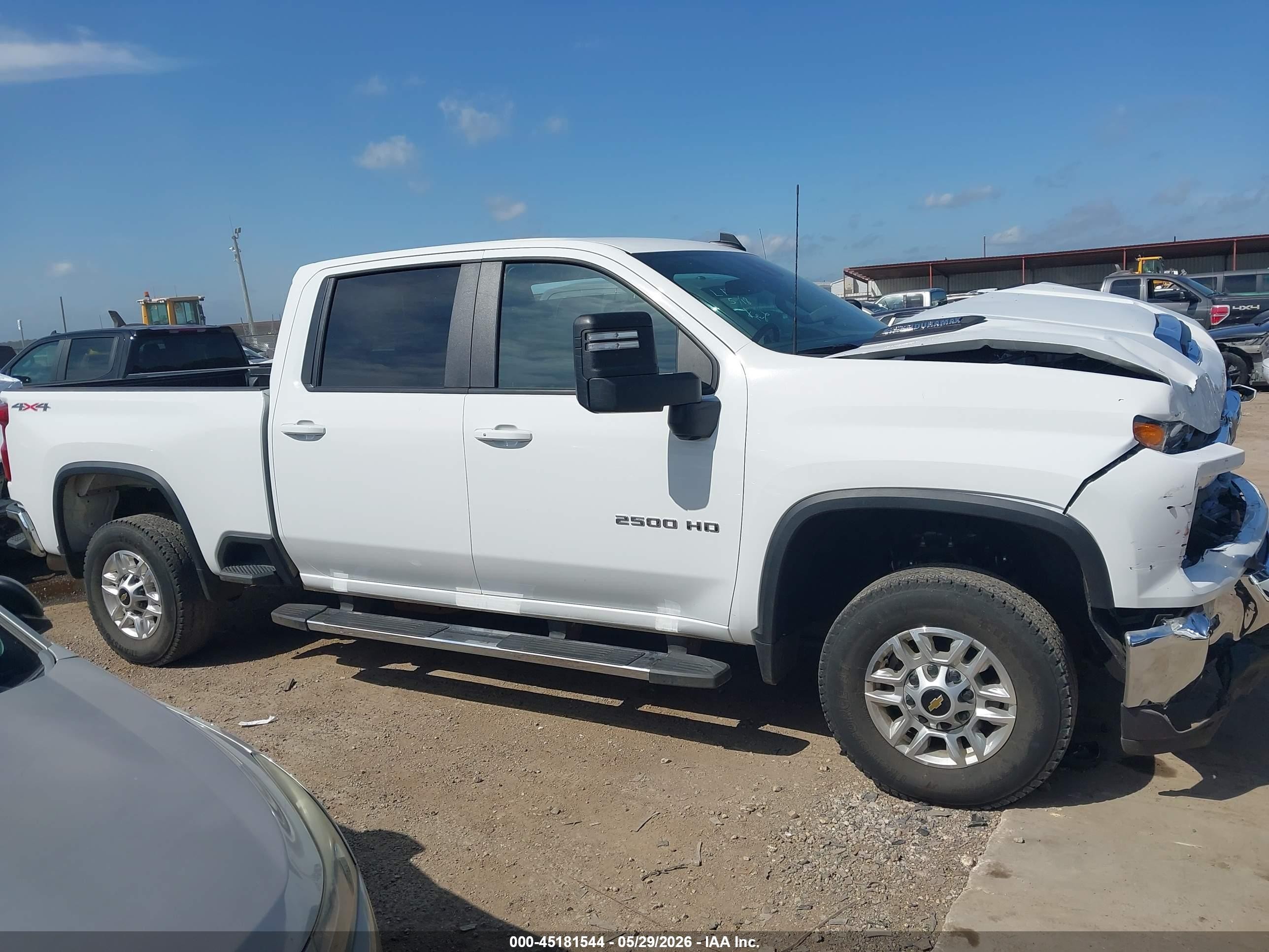 2025 Chevrolet Silverado 2500hd 4wd  Standard Bed Lt Белый vin: 2GC1KNEY7S1233911