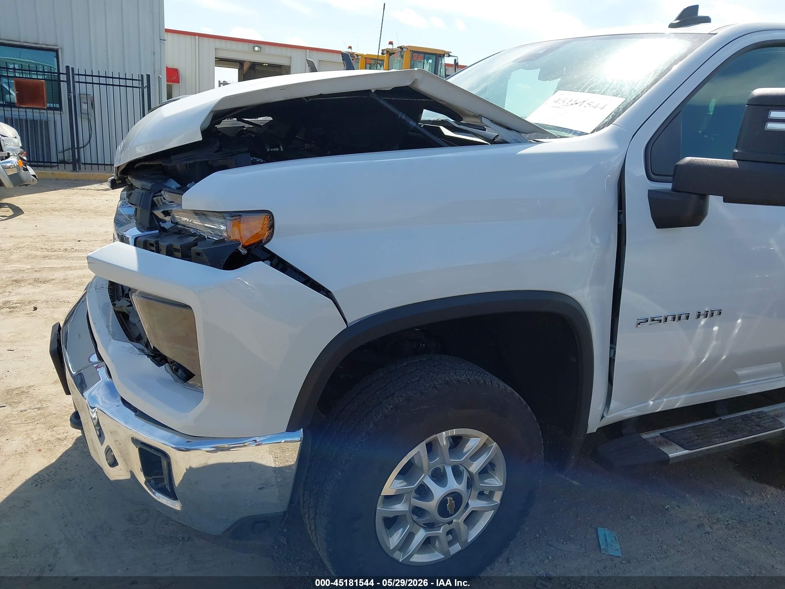 2025 Chevrolet Silverado 2500hd 4wd  Standard Bed Lt Белый vin: 2GC1KNEY7S1233911