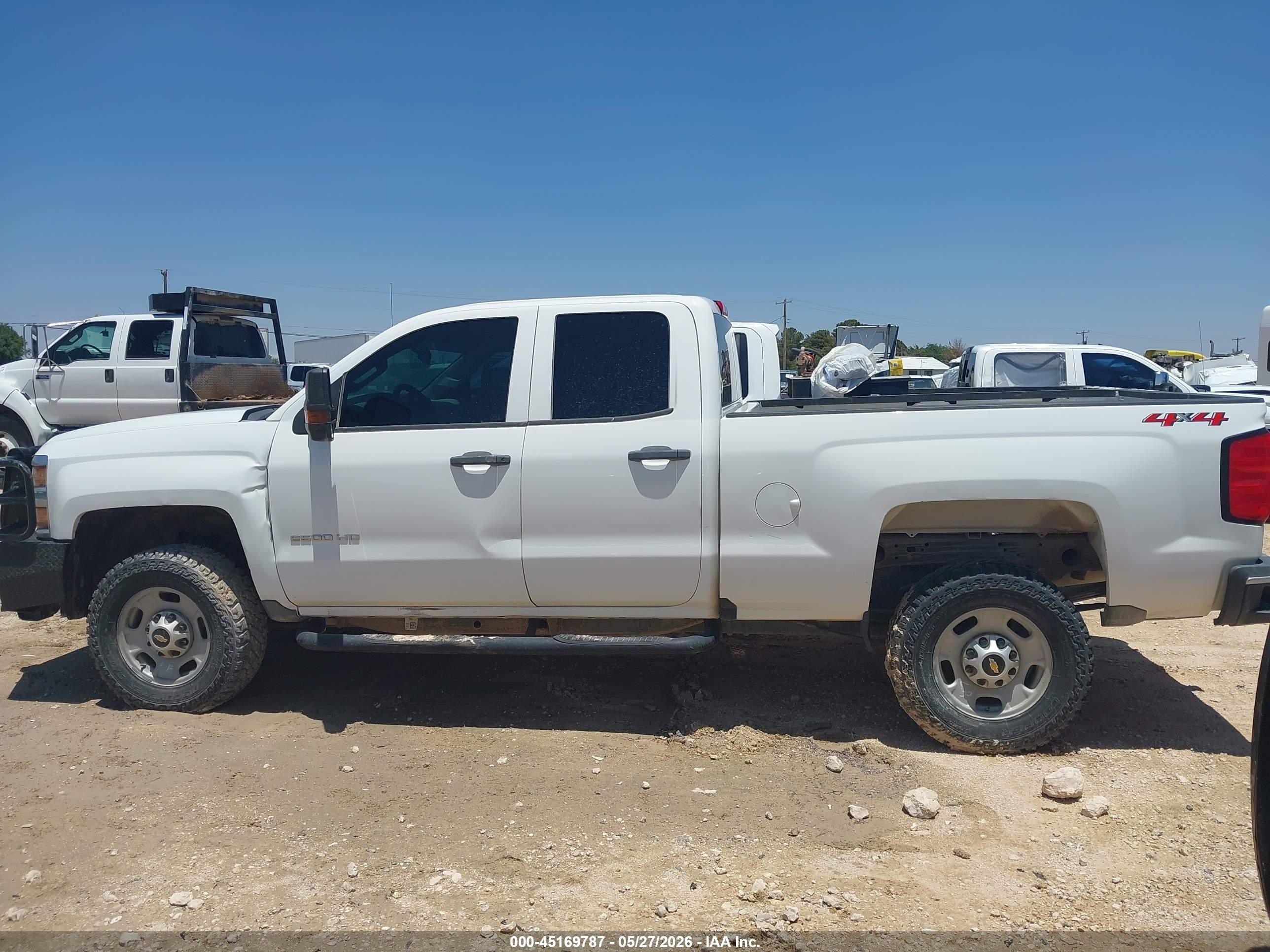 2019 Chevrolet Silverado 2500hd Wt White vin: 2GC2KREG6K1193291