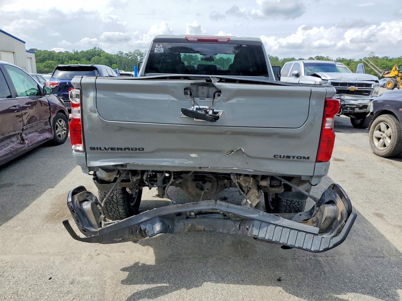 2024 Chevrolet Silverado K2500 Custom Gray vin: 2GC4YME71R1196071