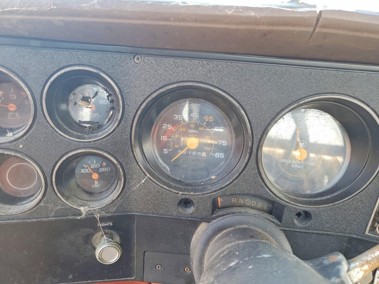 1986 Chevrolet C10 Коричневый vin: 2GCCC14H5G1158083