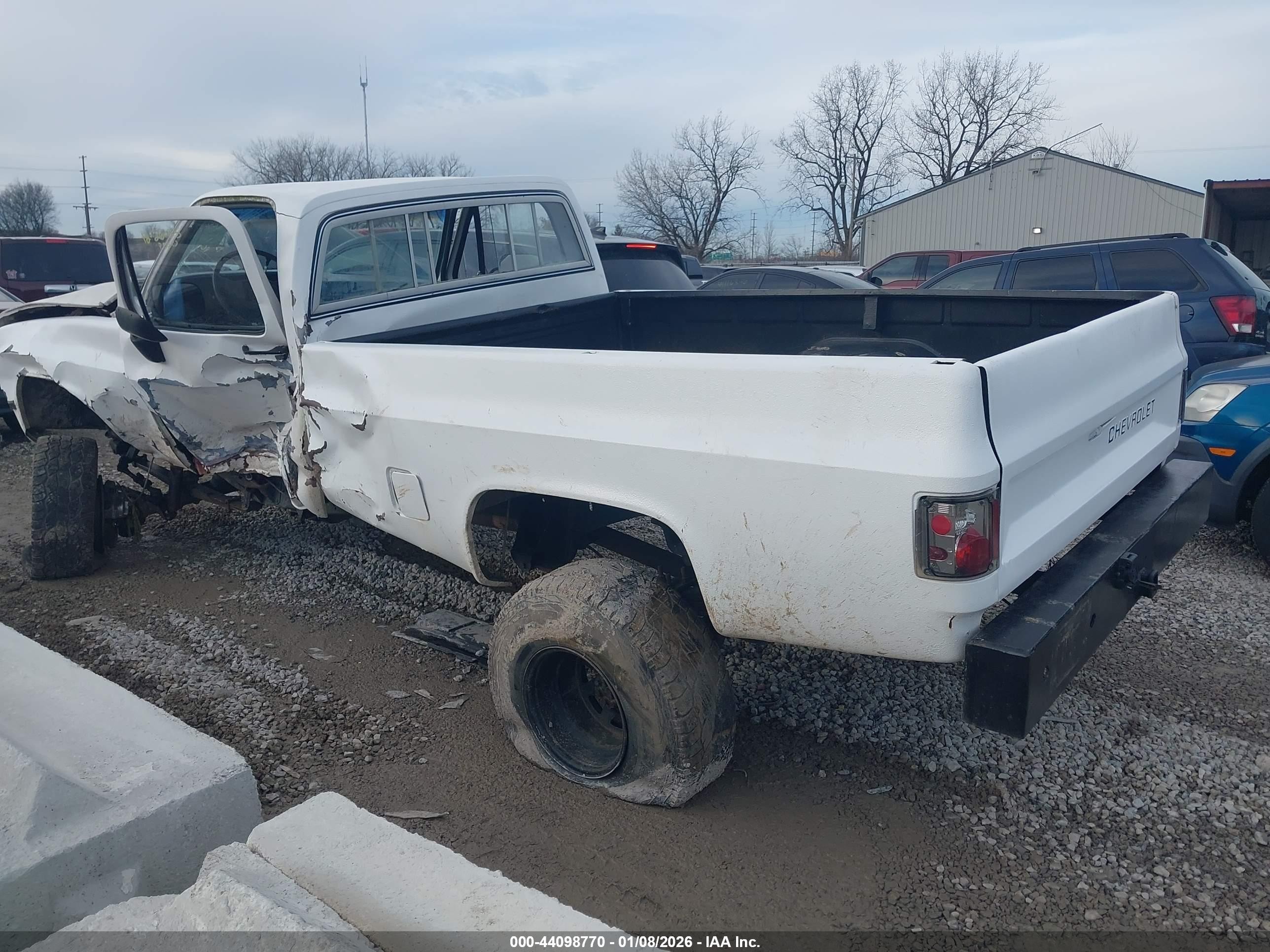 1982 Chevrolet C10   White vin: 2GCDC14H2C1159304