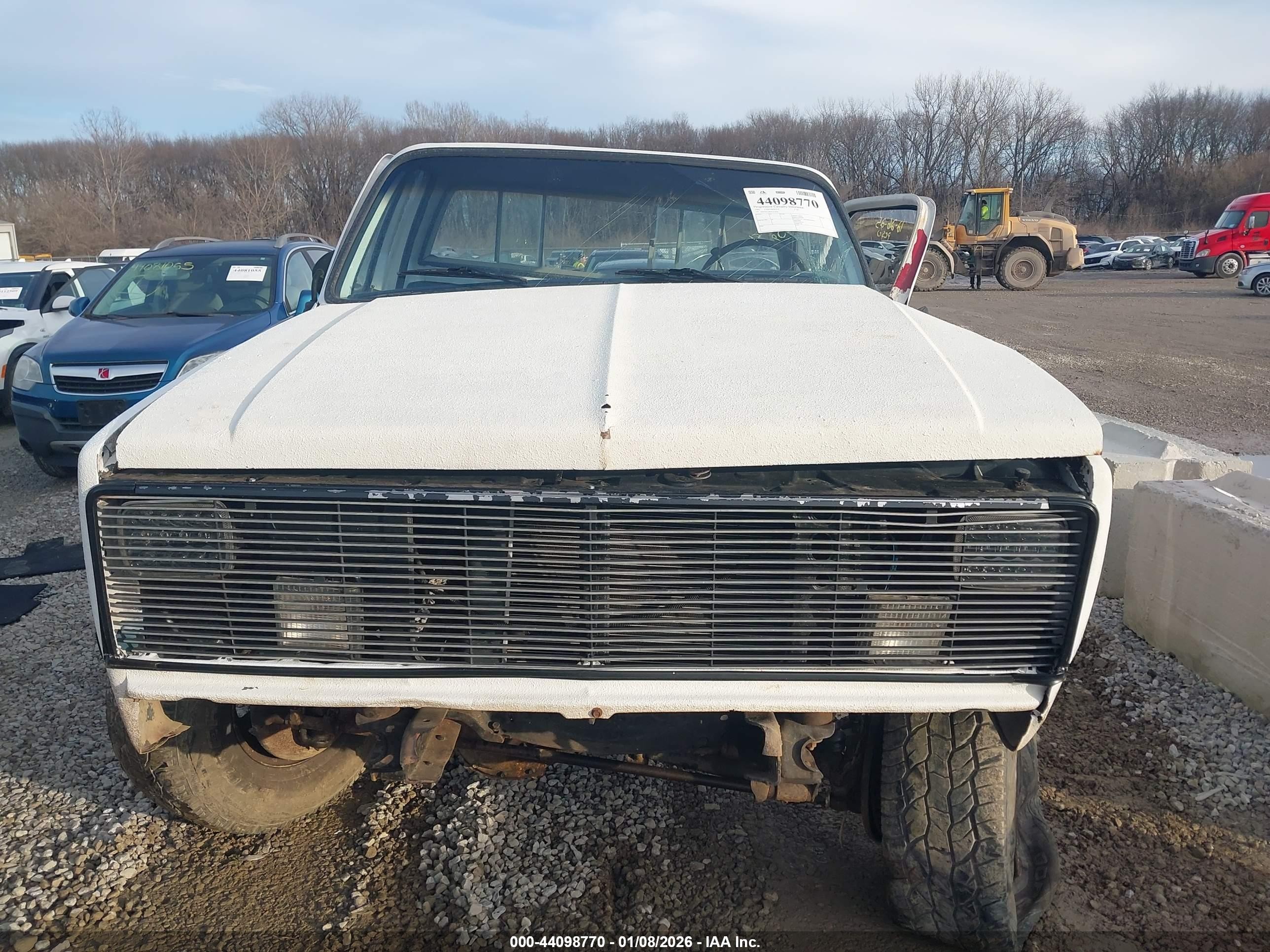 1982 Chevrolet C10   White vin: 2GCDC14H2C1159304