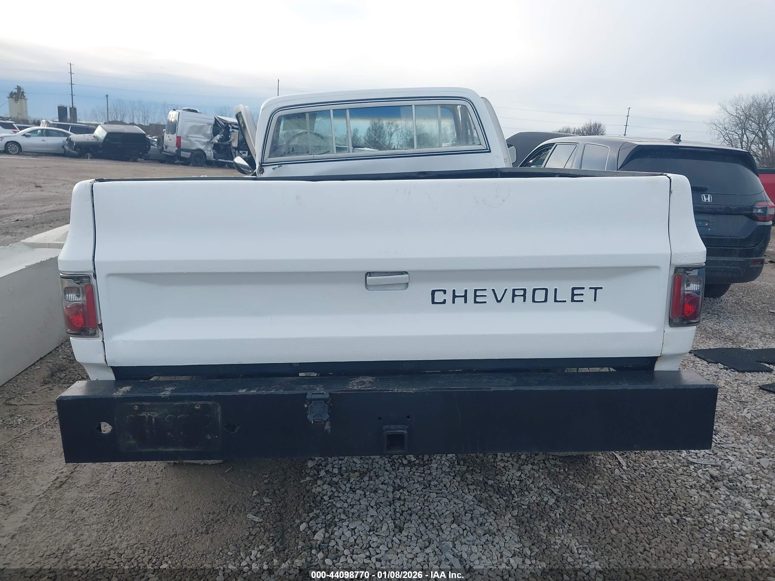 1982 Chevrolet C10   White vin: 2GCDC14H2C1159304