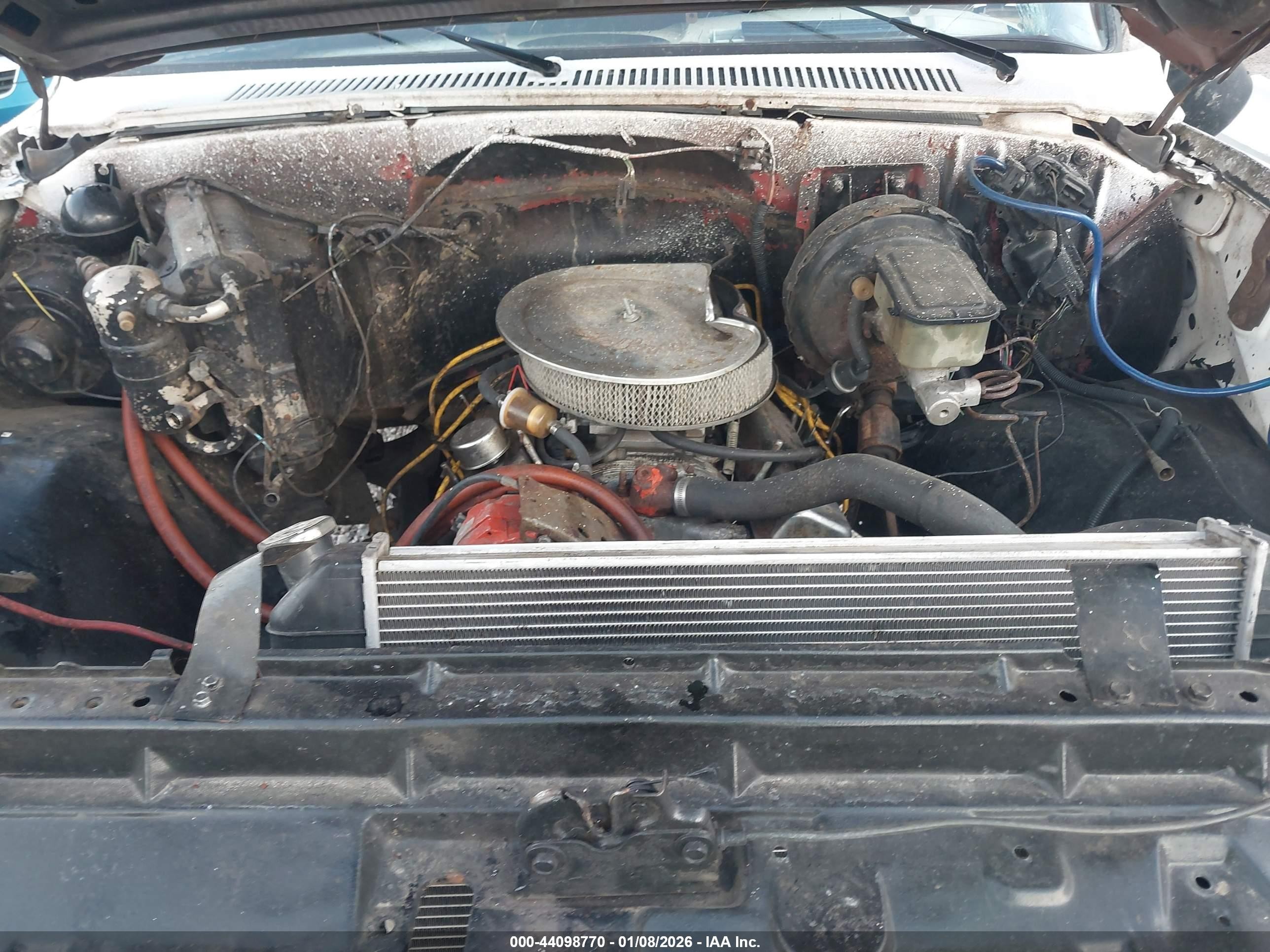 1982 Chevrolet C10   White vin: 2GCDC14H2C1159304