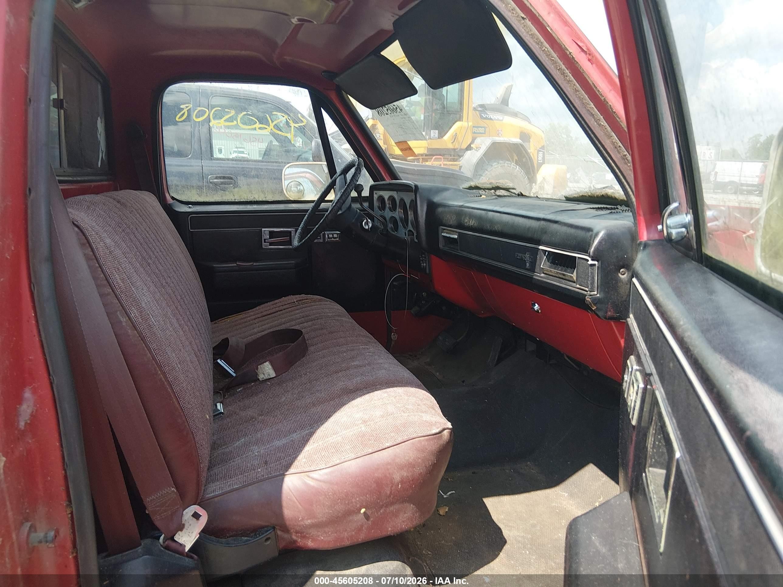 1984 Chevrolet C10   Red vin: 2GCDC14H3E1129165