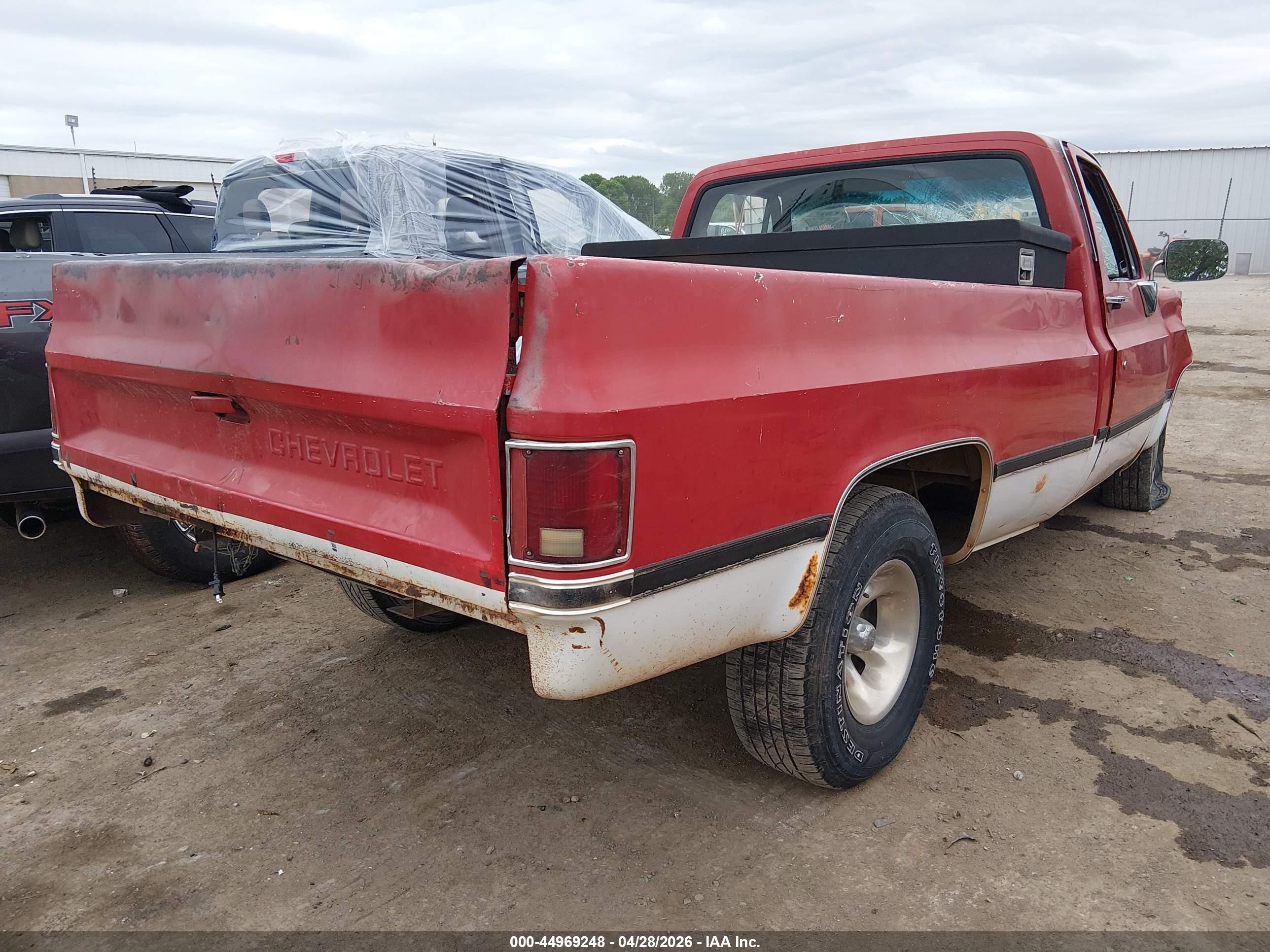 1986 Chevrolet C10   Red vin: 2GCDC14H5G1136265